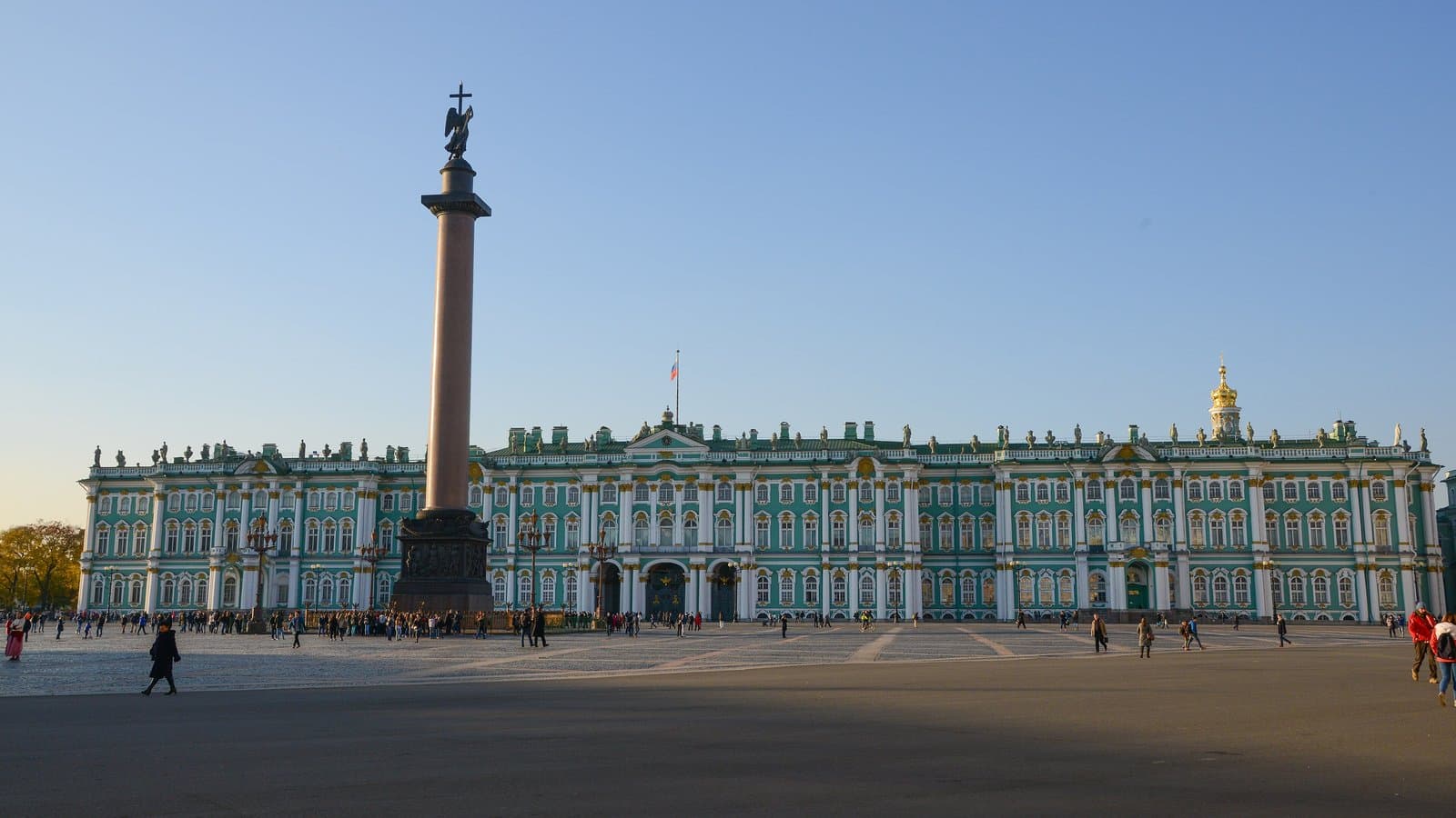 All of St Petersburg's main squares in one day: a walking route from Palace Square to Arts Square