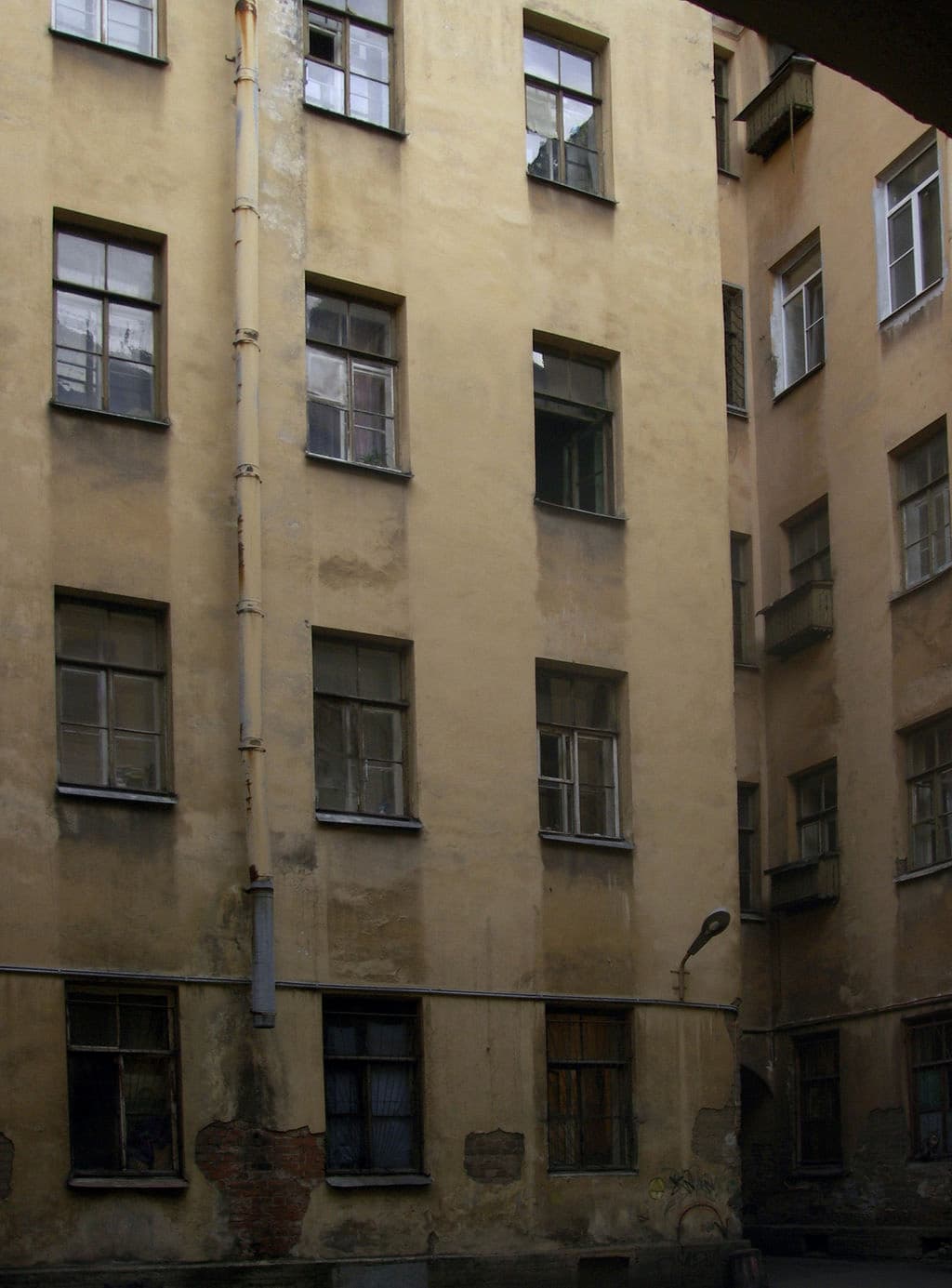 St Petersburg’s Communal Apartments: Inside the Kommunalka