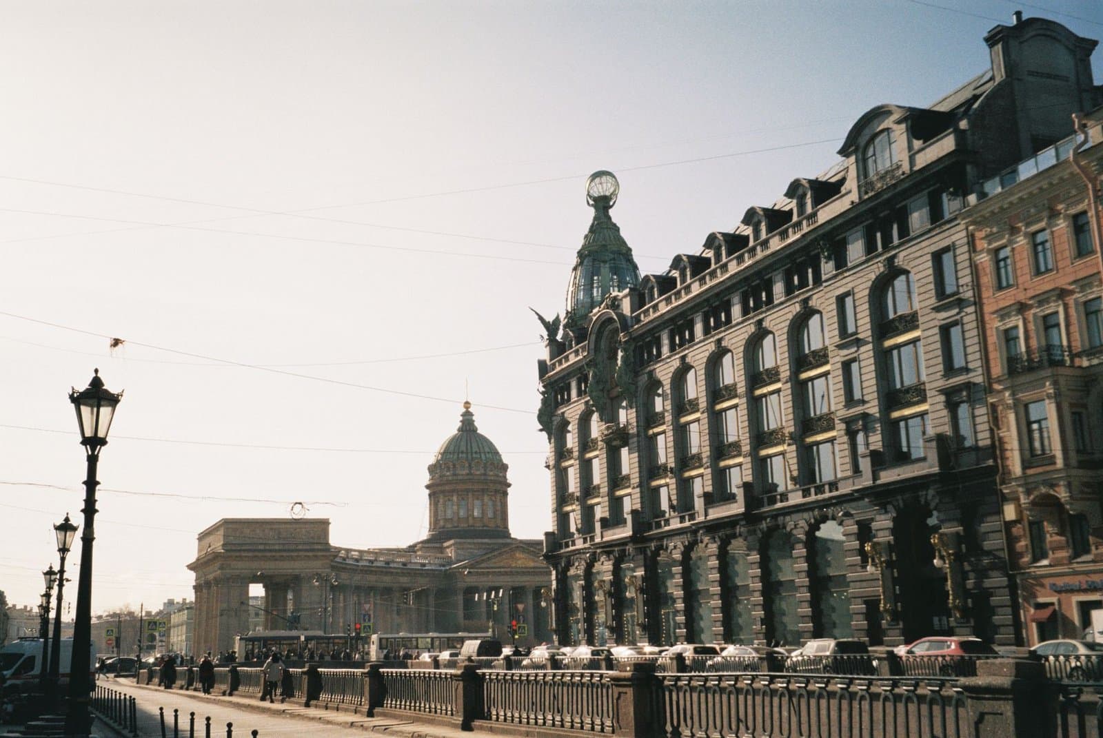 Nevsky Prospect Saint Petersburg 2026: the main avenue, what to see, do and eat, and how to walk it