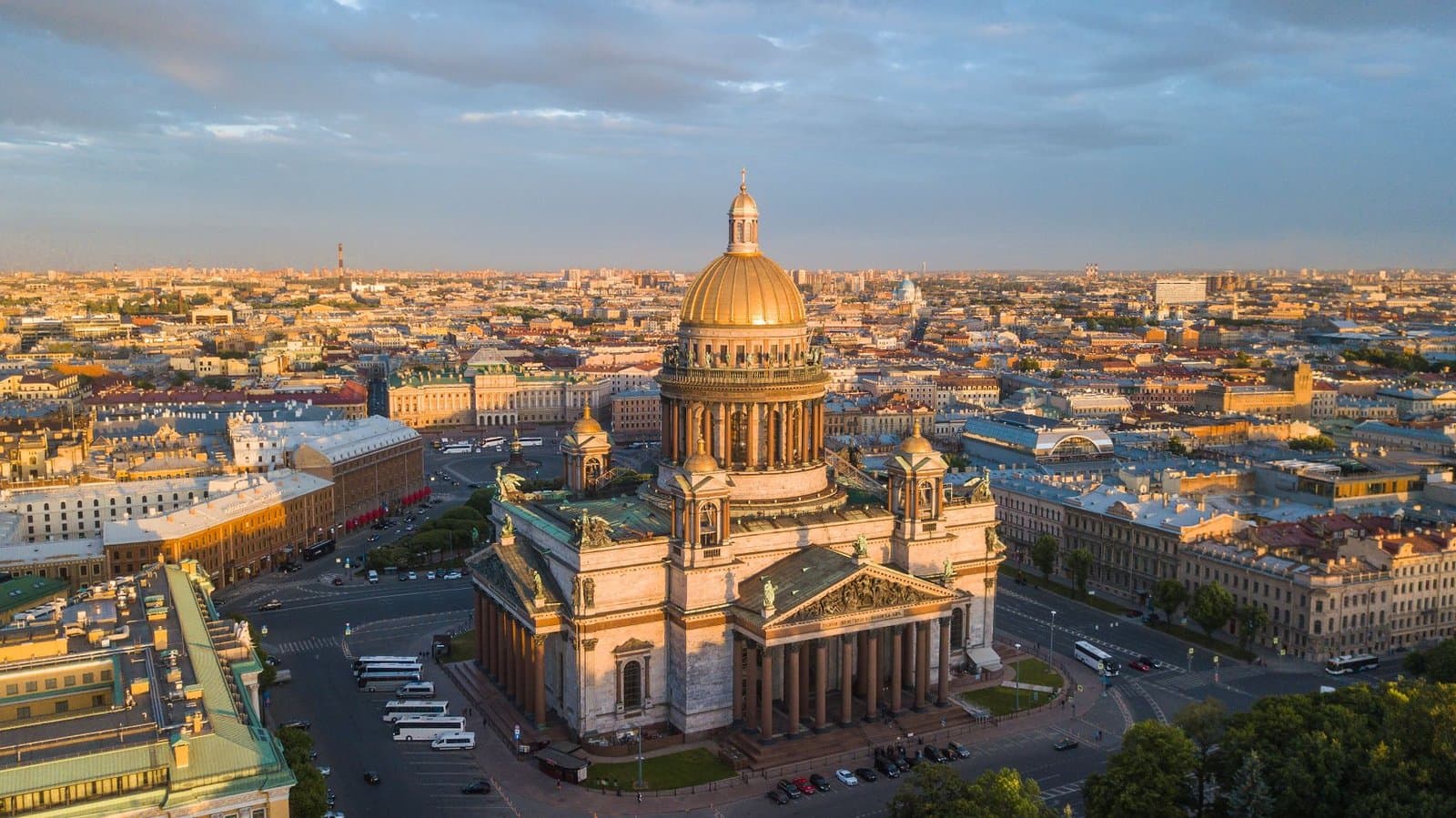 St. Petersburg Travel Guide - Top Attractions, Itineraries, and Tips