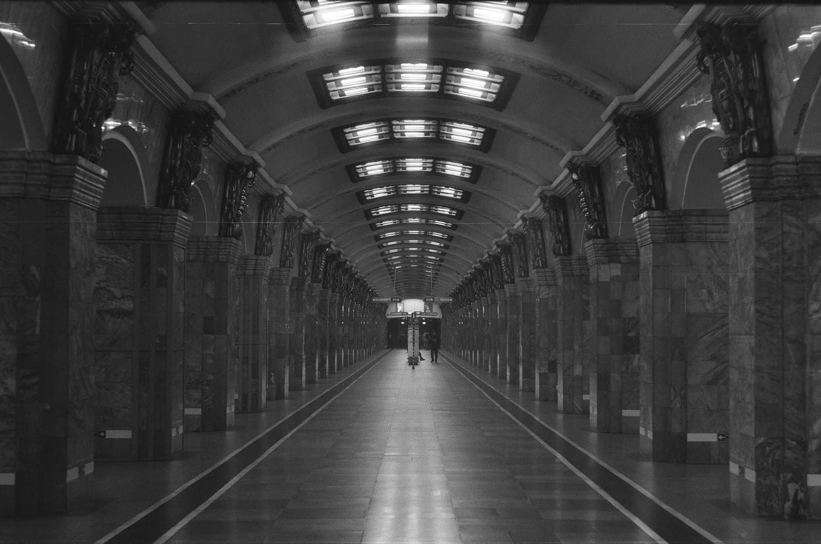 Le stazioni della metropolitana più belle di San Pietroburgo | Un tour visivo