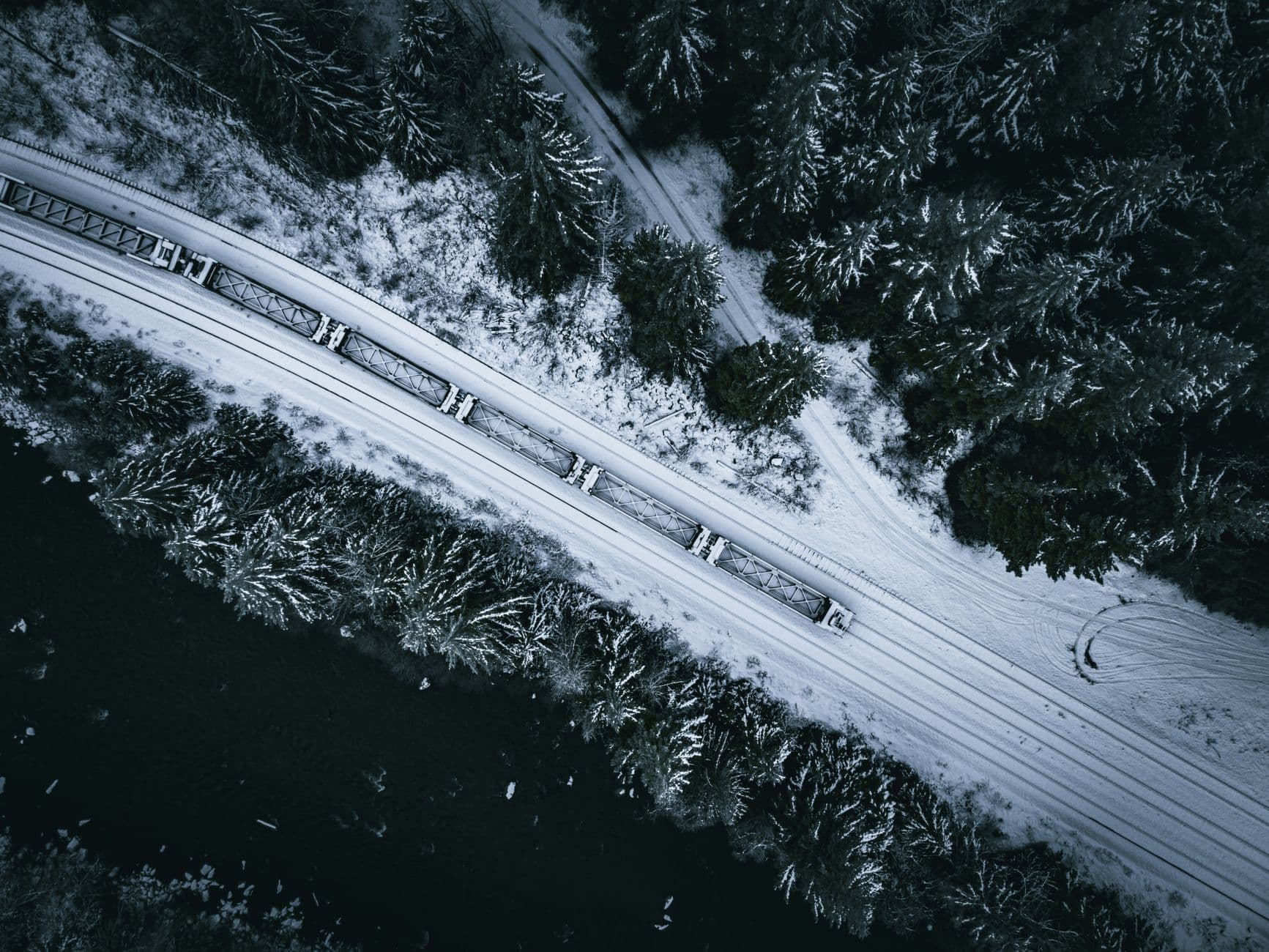 Winter day trips by train from Saint Petersburg: five routes with fares, journey times and a plan for the day