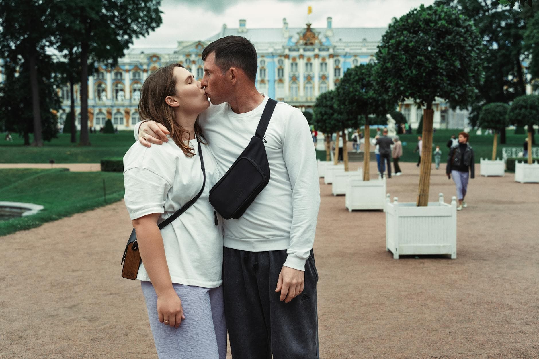 Romantic Date Ideas in St. Pete, Russia from €25/night – Free Booking Tips