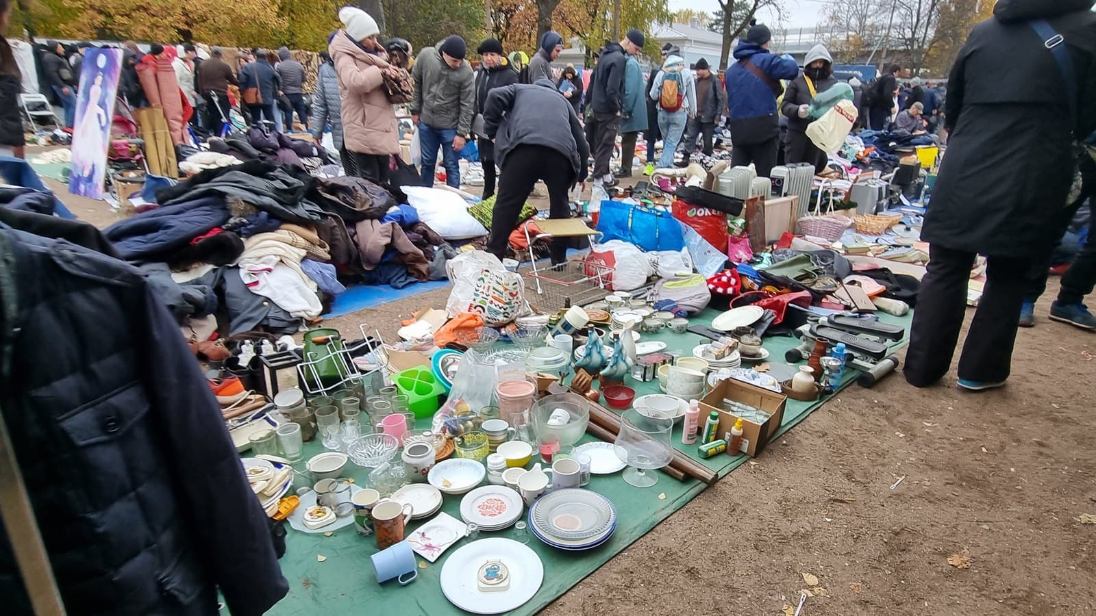 St Petersburg Flea Markets: Bargaining at Udelka and What You Cannot Take Home