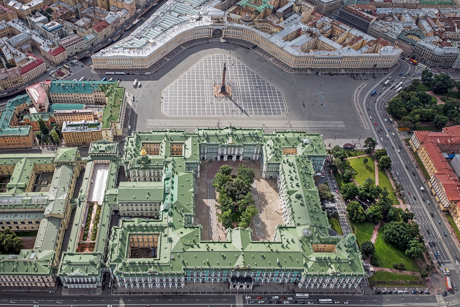 Four hours in St Petersburg: what actually fits