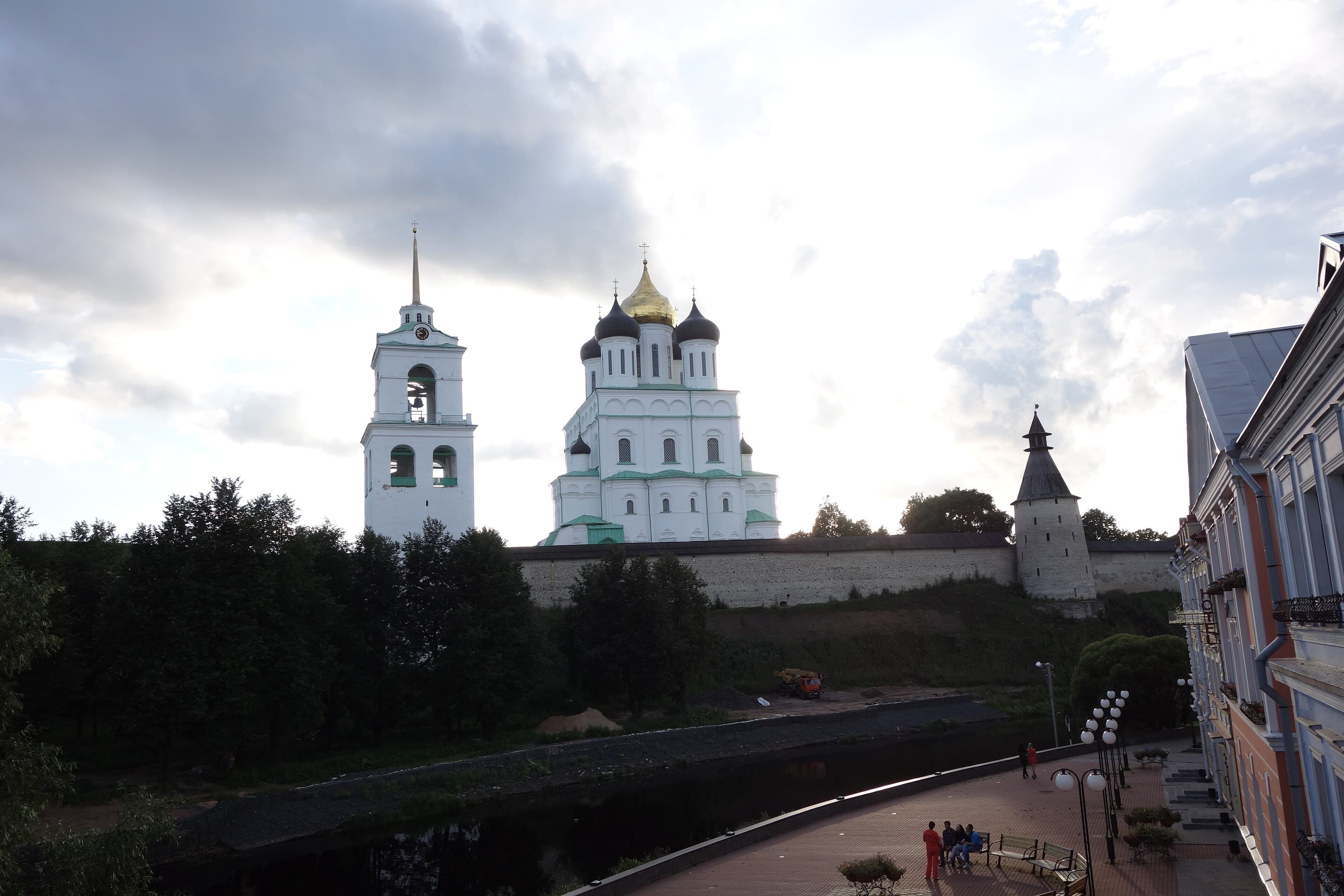Pskov day trip from Saint Petersburg: the Krom, Dovmont Town and ticket prices