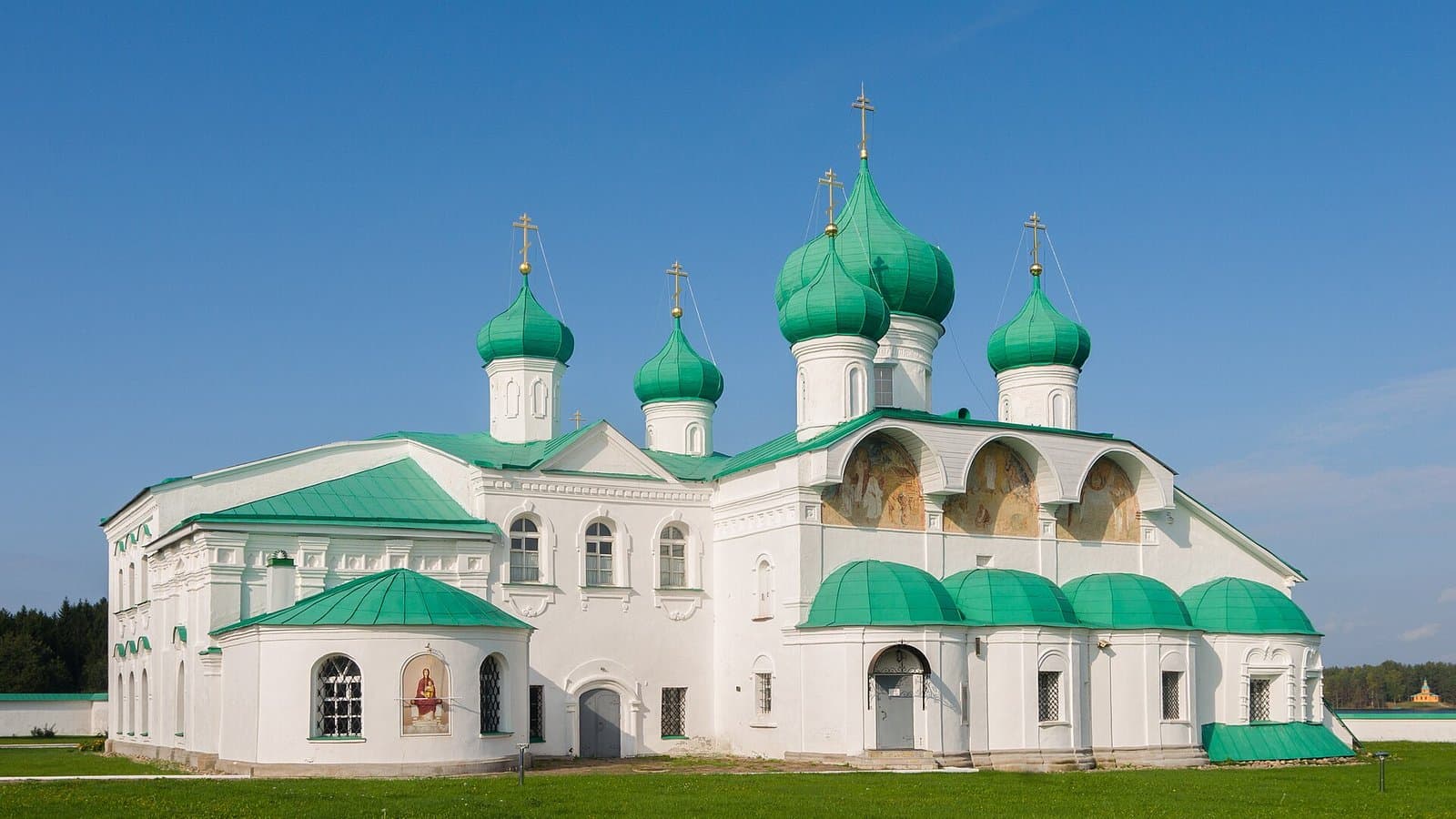 Alexander-Svirsky Monastery from St Petersburg: getting there without a car, and whether a day trip works