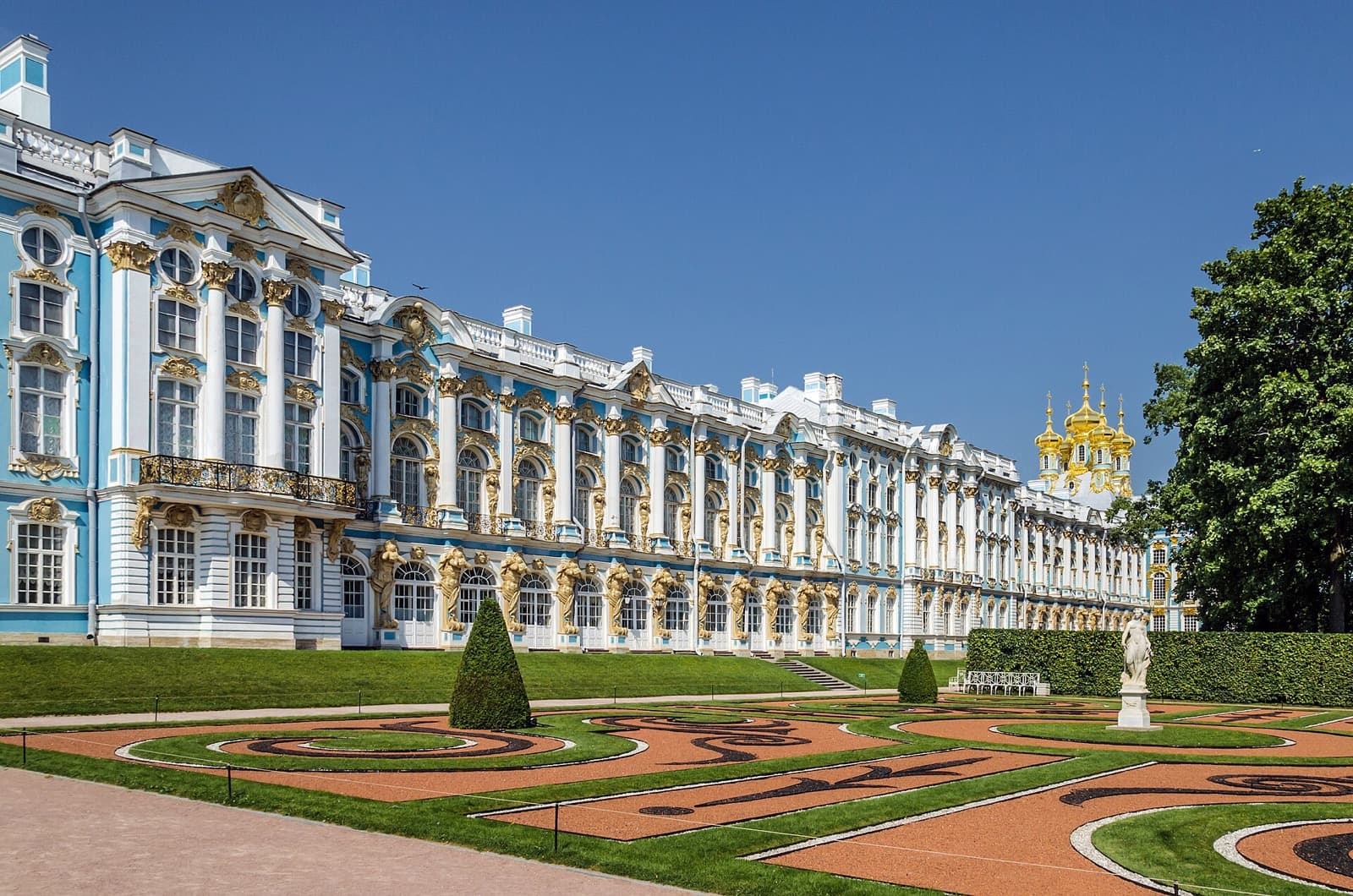Pushkin and Pavlovsk with kids: one day, two palaces, no transfers
