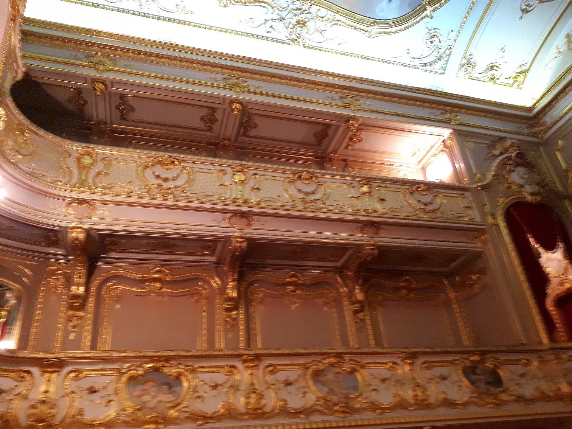 Yusupov Palace on the Moyka: how to book the Rasputin murder tour and what else to see