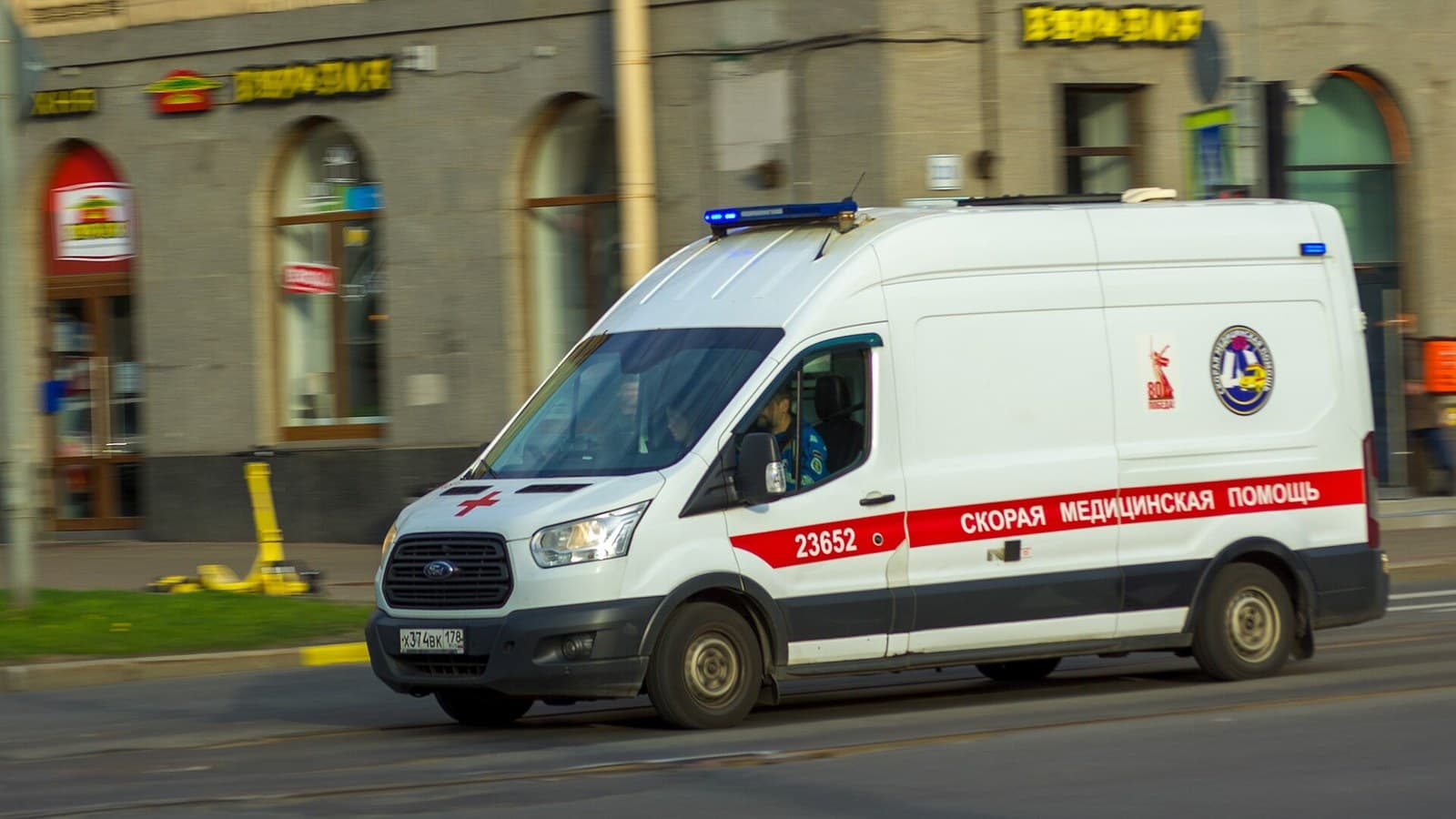 Falling ill in Saint Petersburg with an OMS policy from another region: where to go and what is free