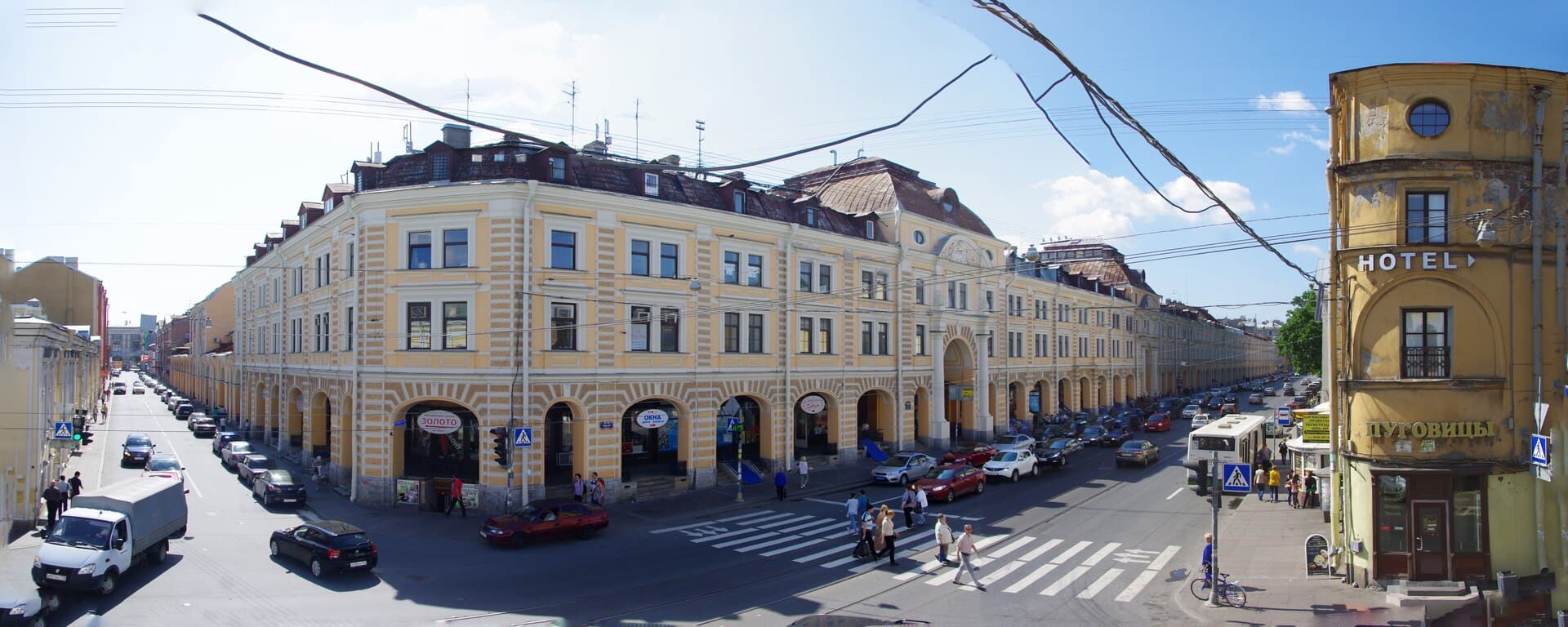 Apraksin Dvor: a trading labyrinth off Sadovaya
