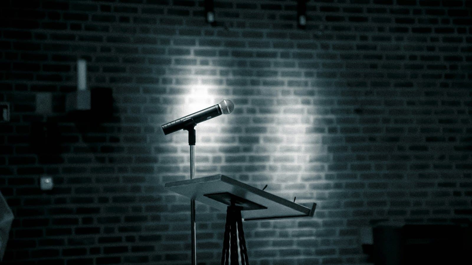 Stand-up comedy in St Petersburg: the four main clubs, a 100-rouble open mic and how a night works