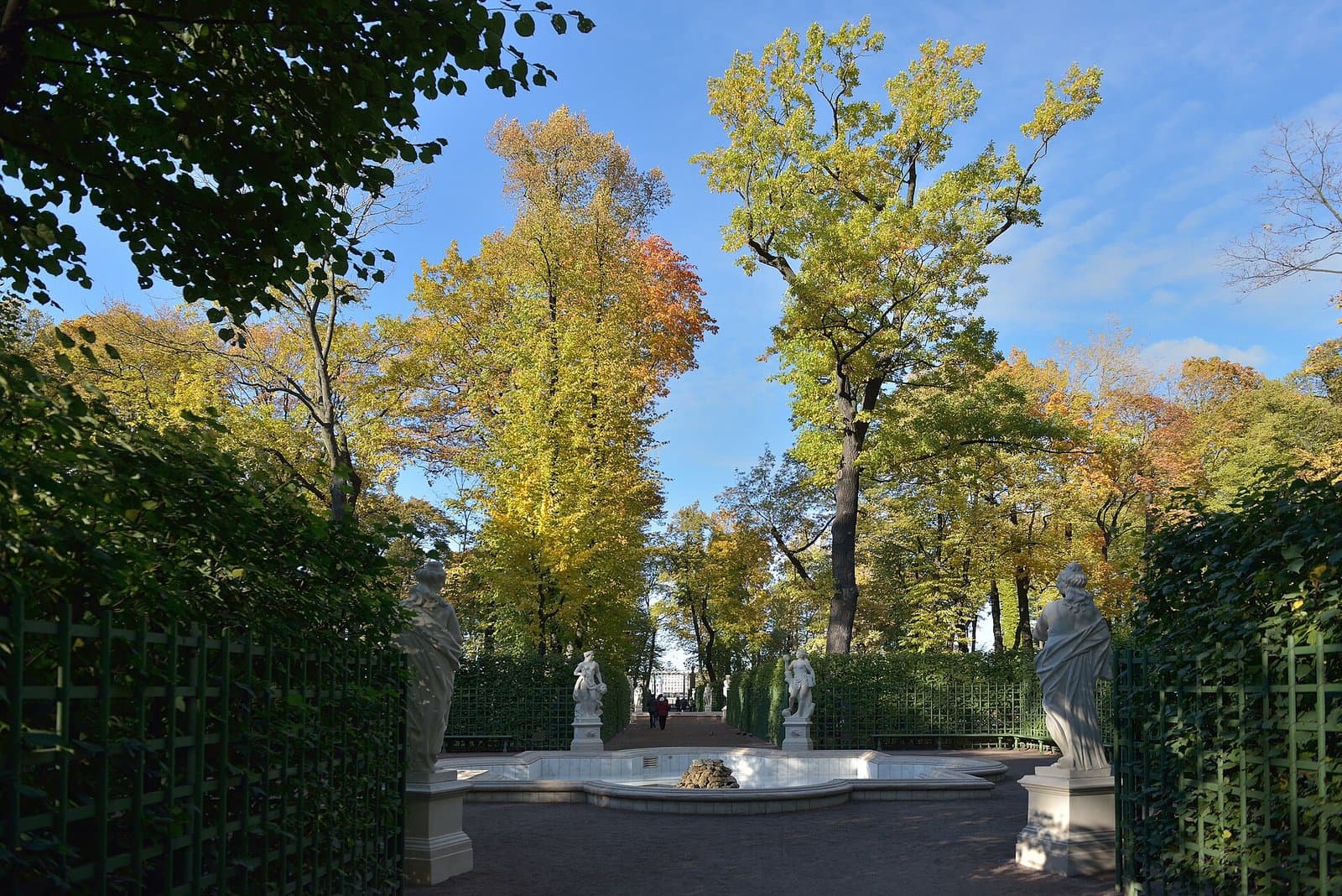 Sommergarten und Sommerpalast Peters des Großen Sankt Petersburg 2026: Statuen, Brunnen und Besuchshinweise