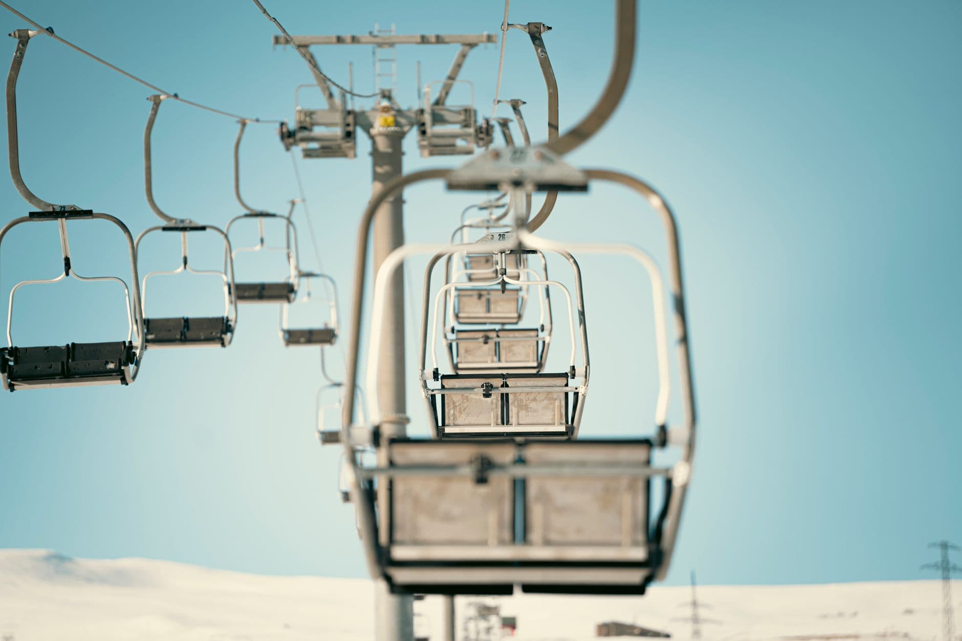 Skiing near Saint Petersburg: lift pass prices for 2026/27 and how to get there without a car
