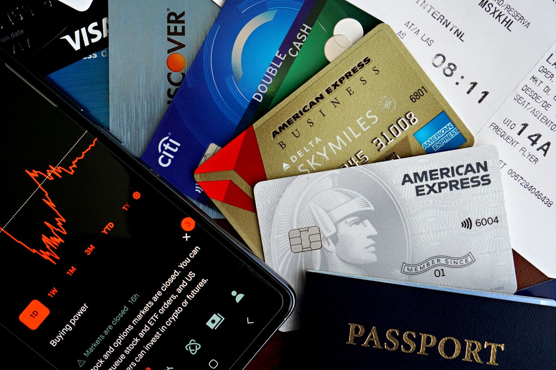 How to Pay in Saint Petersburg, Russia in 2026 — Foreign Visa and Mastercard Do Not Work; Cash, Mir and UnionPay Cards, and an Arrival-Day Money Plan for Tourists