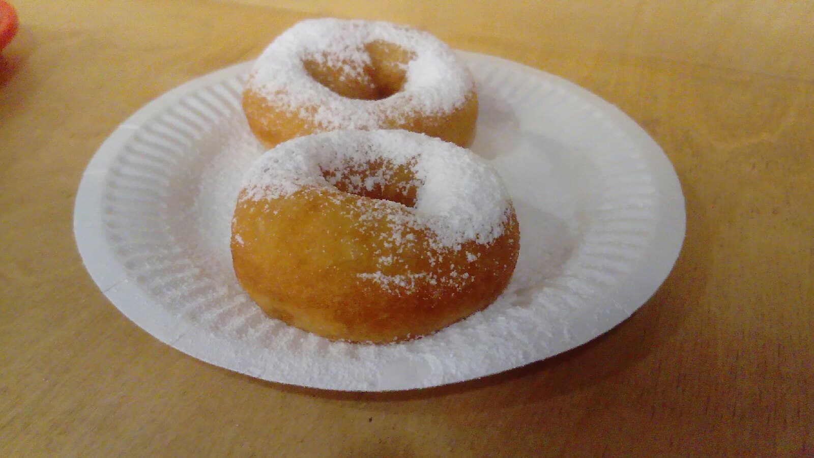 Eating Cheaply in Saint Petersburg: Pyshki, 490-Ruble Lunches and the Weekend Trap