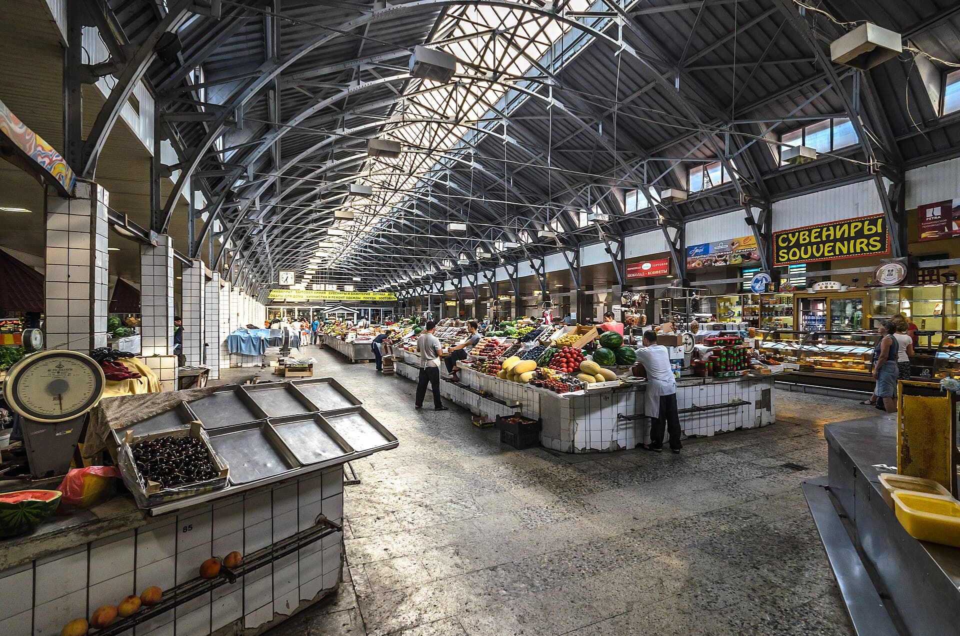 Food Markets and Halls in Saint Petersburg: Hours, Set Lunches and the Number 16 Trap