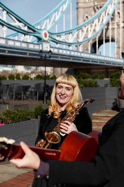 The Best Live Music Venues in St. Petersburg - A Local Guide to the City's Top Spots