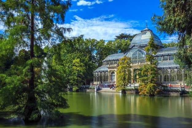Visiting Peterhof - The Ultimate Travel Guide to Peterhof Palace, Fountains, and Gardens