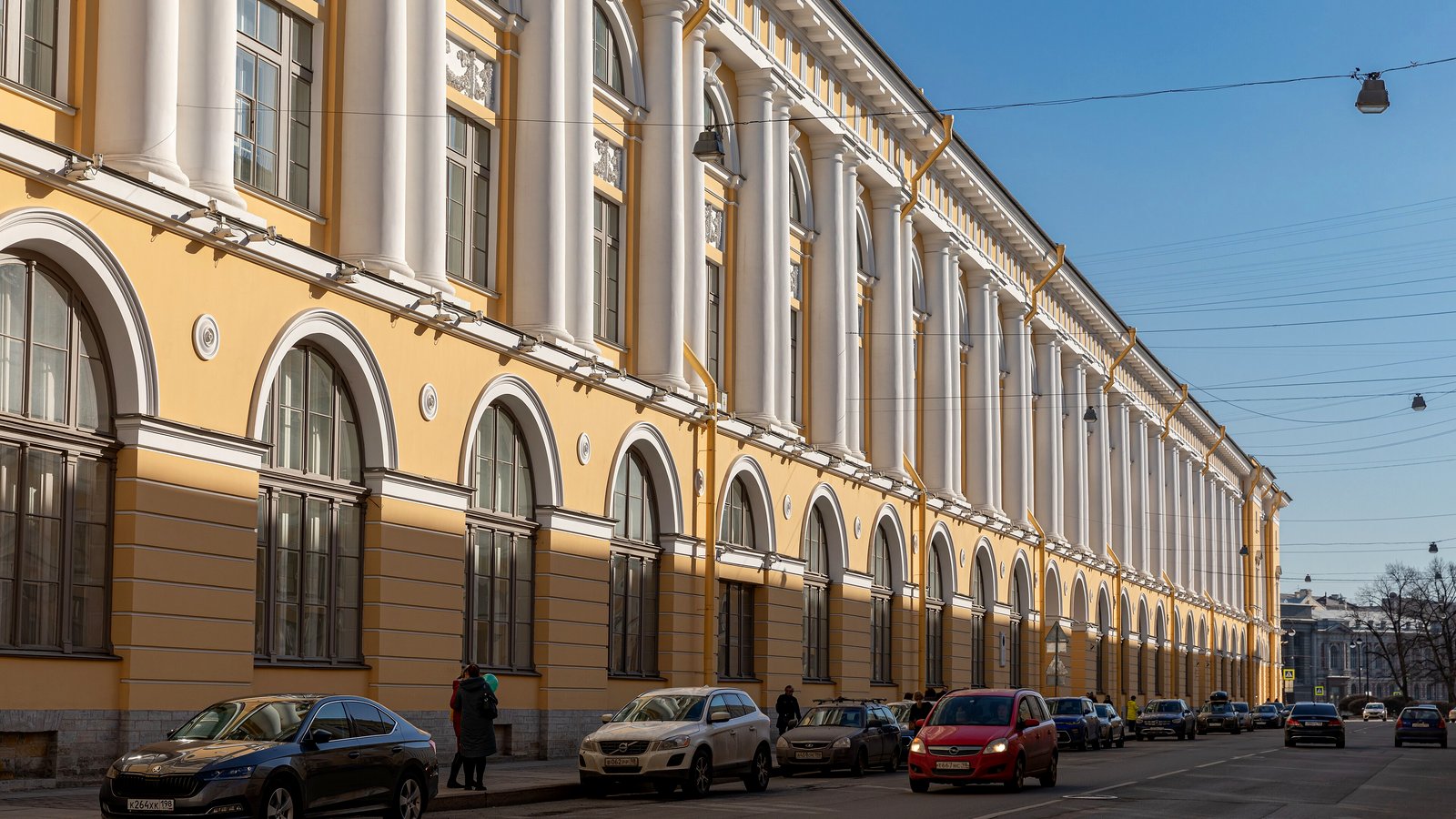 Colonnaded Zodchego Rossi Street, home of the Theatre Library