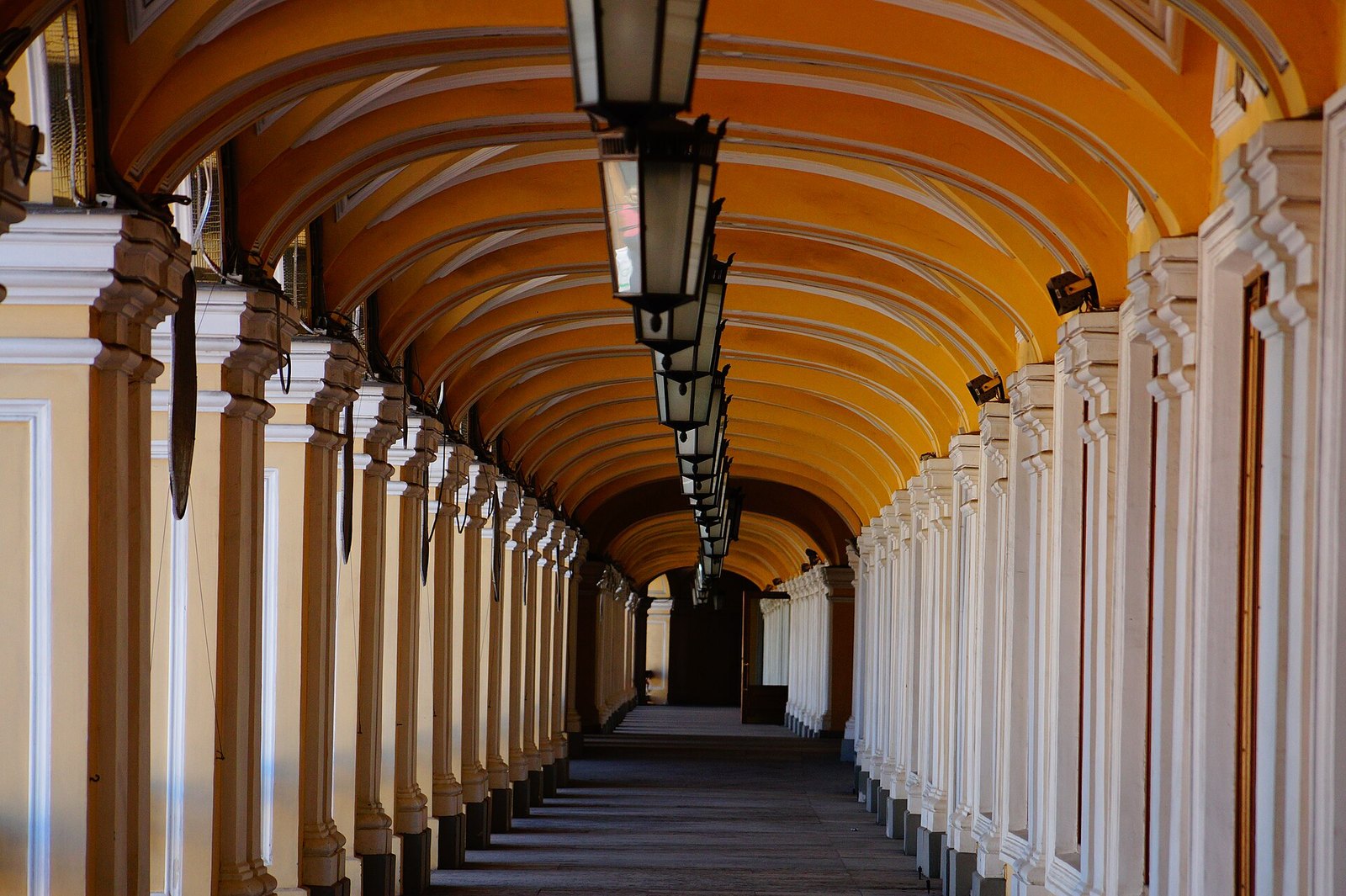 A Gostiny Dvor gallery in the evening