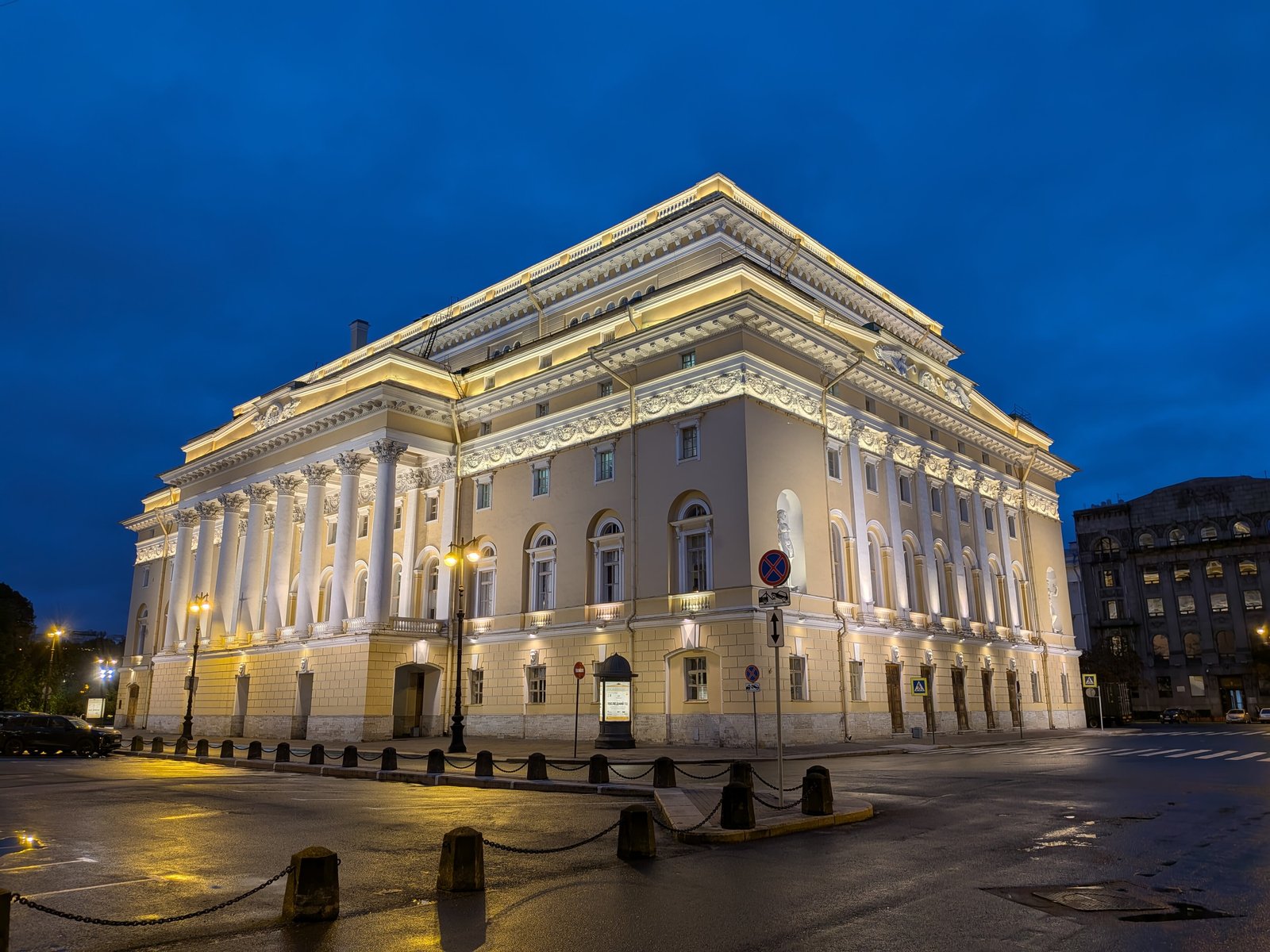 The Alexandrinsky Theatre in the evening
