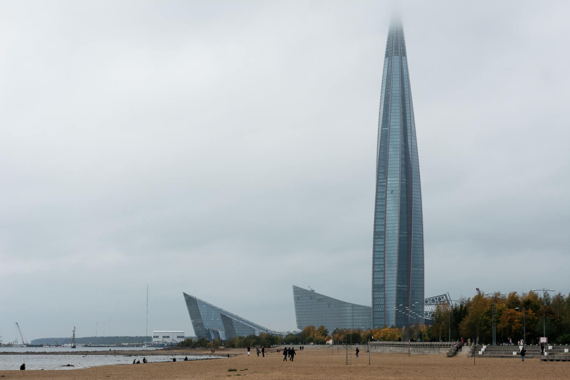 Combining Your Lakhta Visit with the Nearby Seaside Park