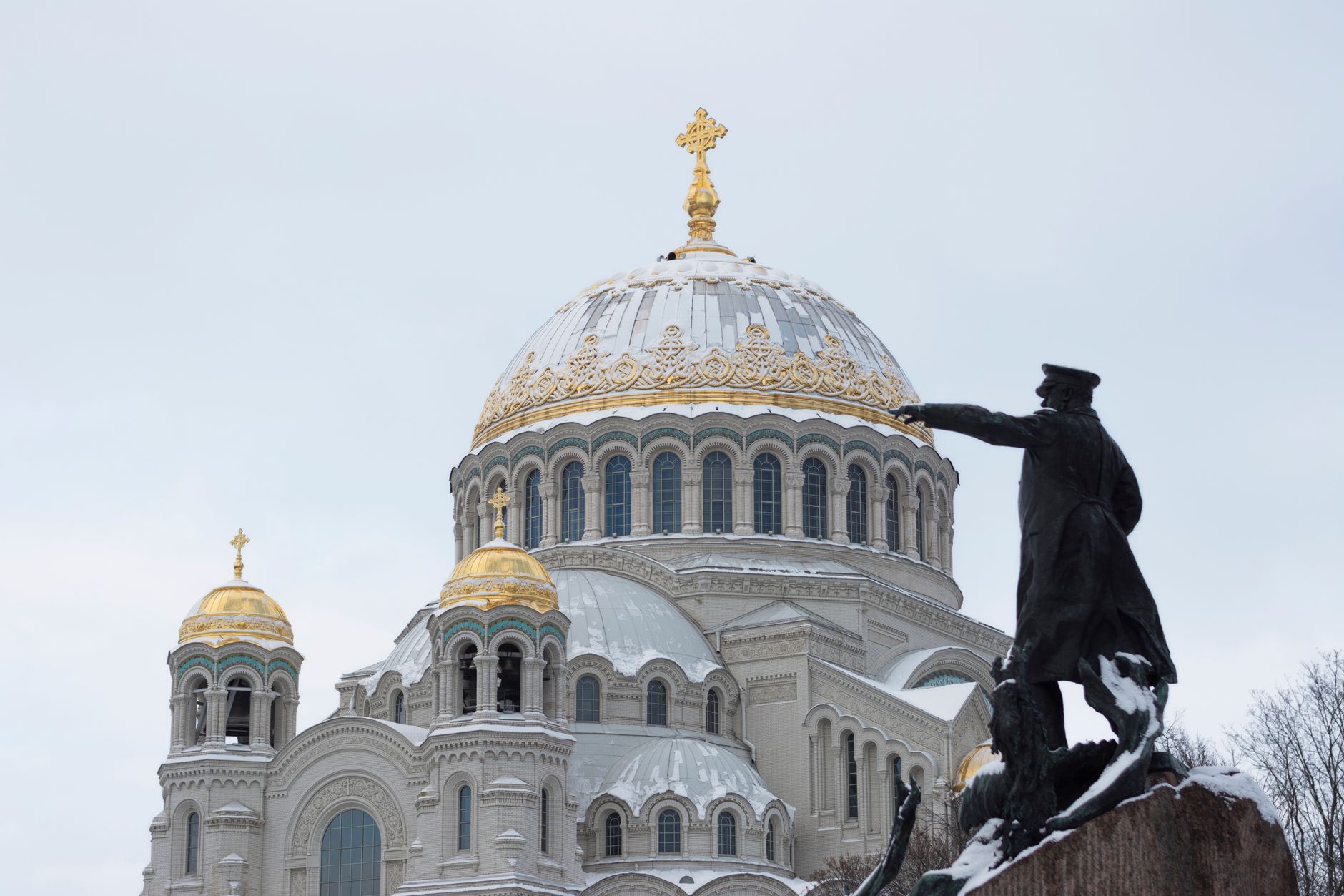 Church of the Savior on Blood: Top 3 Exterior Photo Spots for Golden Hour