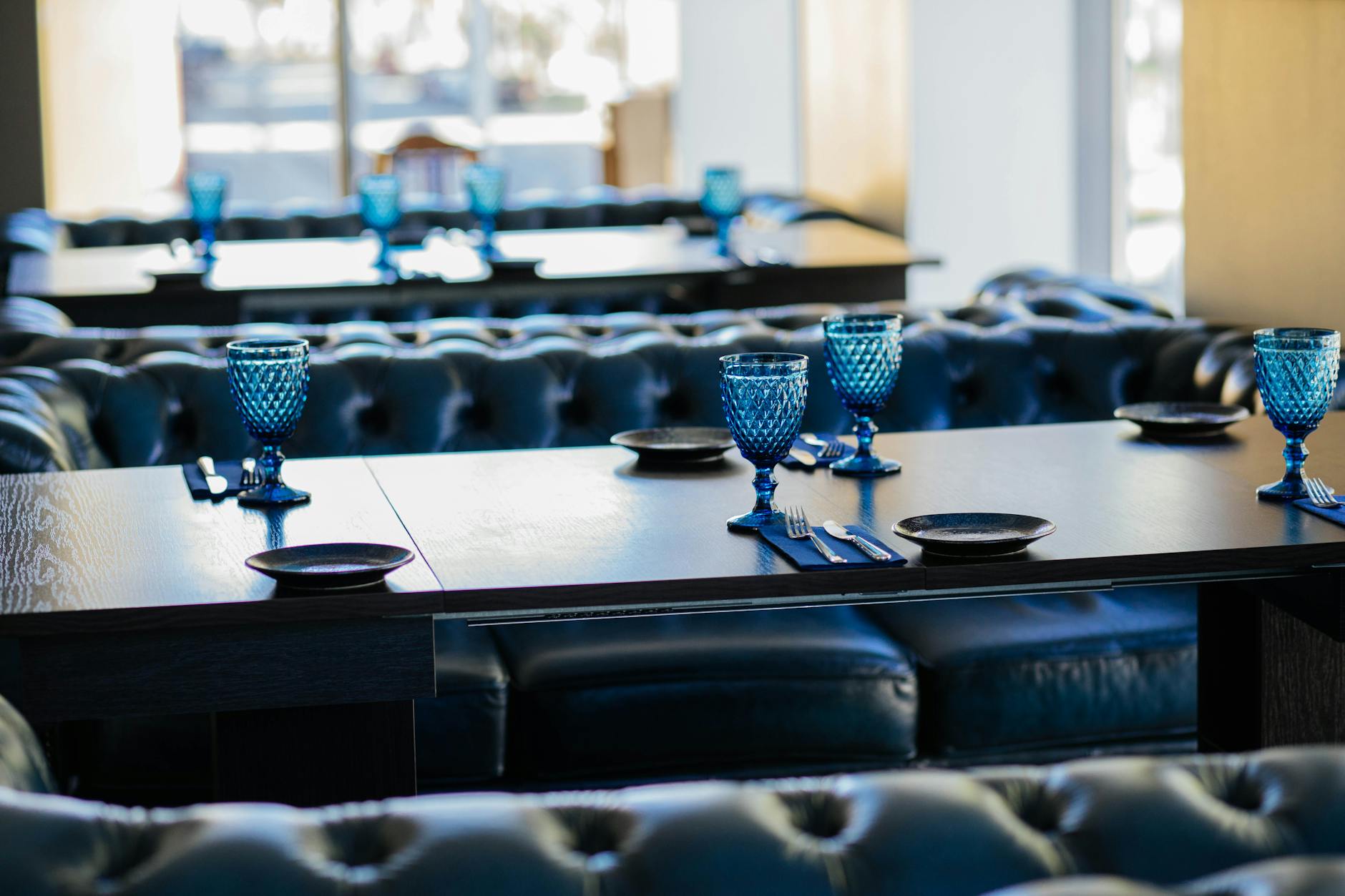 Cafeterias and Canteen-Style Dining