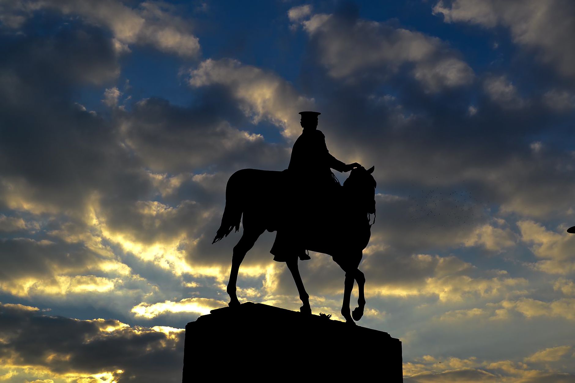 What makes the Bronze Horseman Russia's most iconic monument?