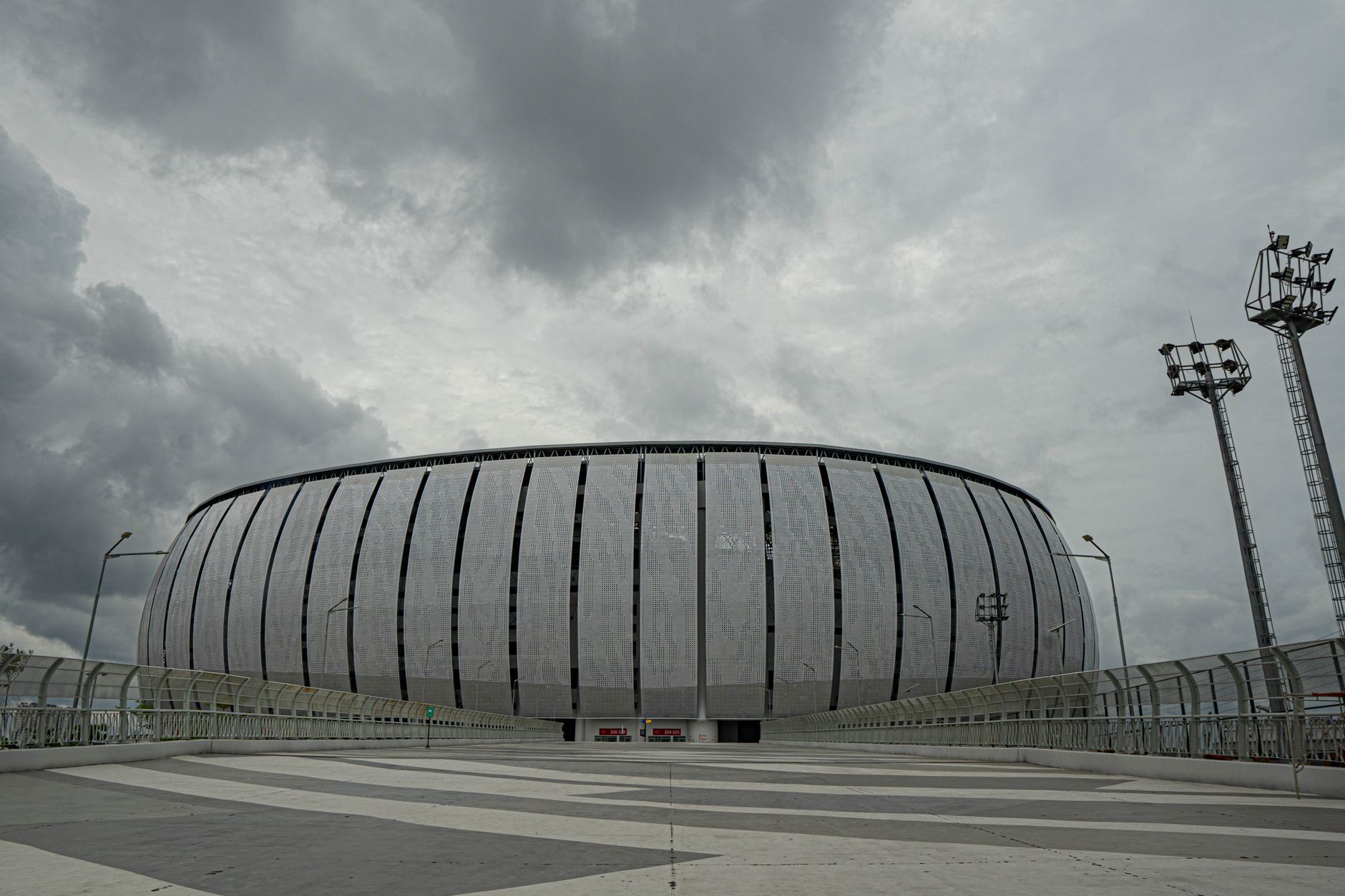 What Facilities and Amenities Does the Stadium Offer?