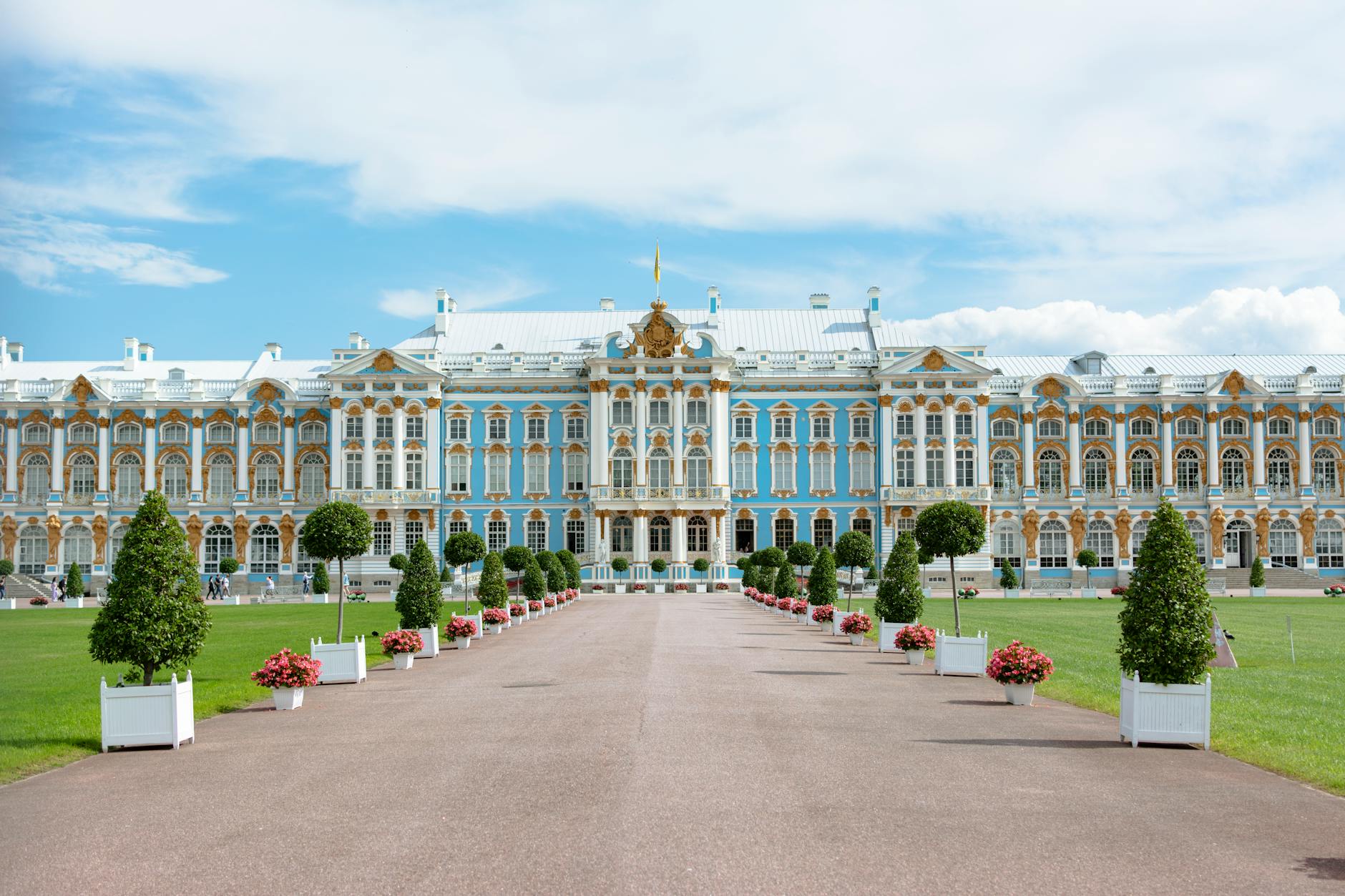 Must-See Halls and Collections