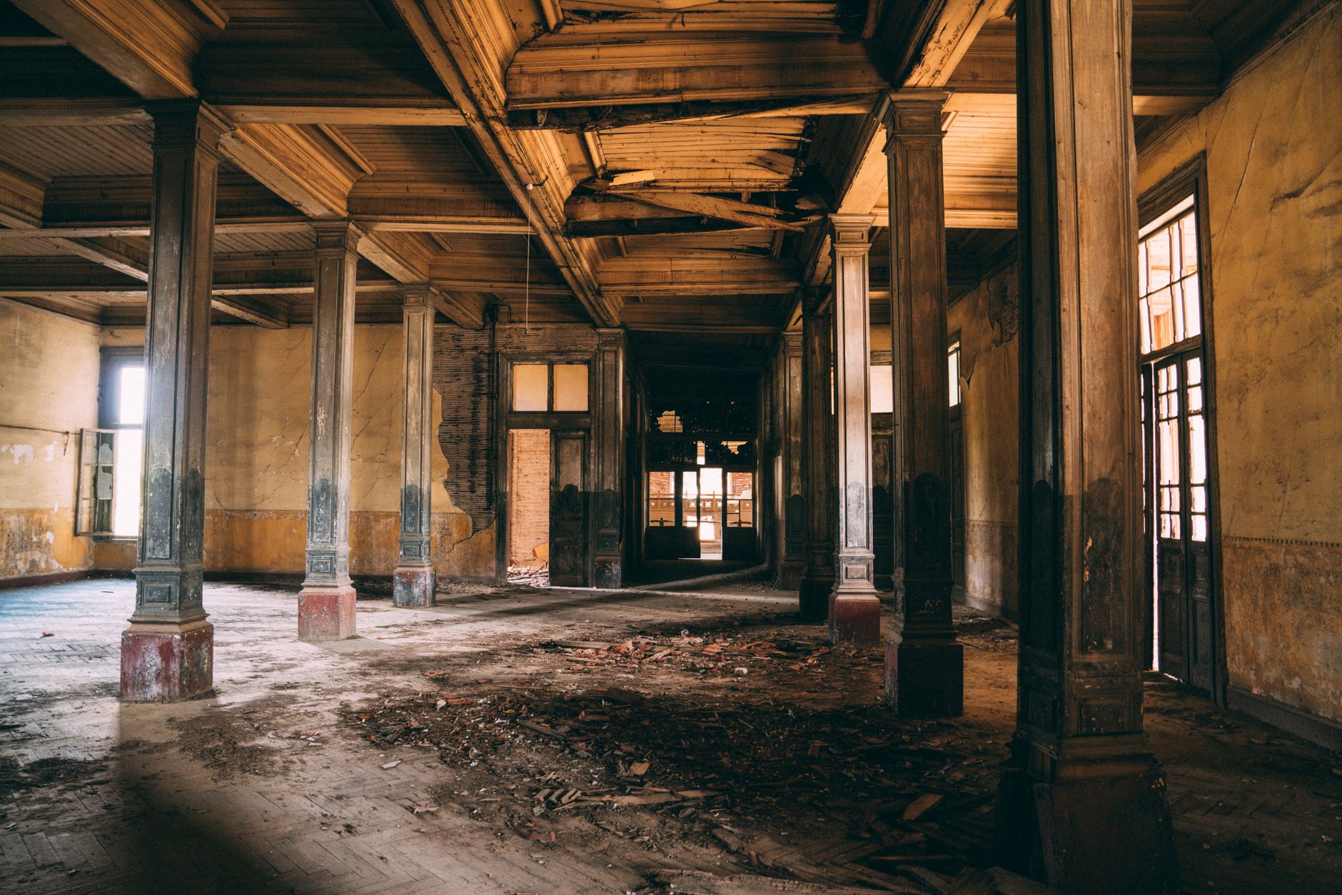 What remains standing inside the fortress walls?