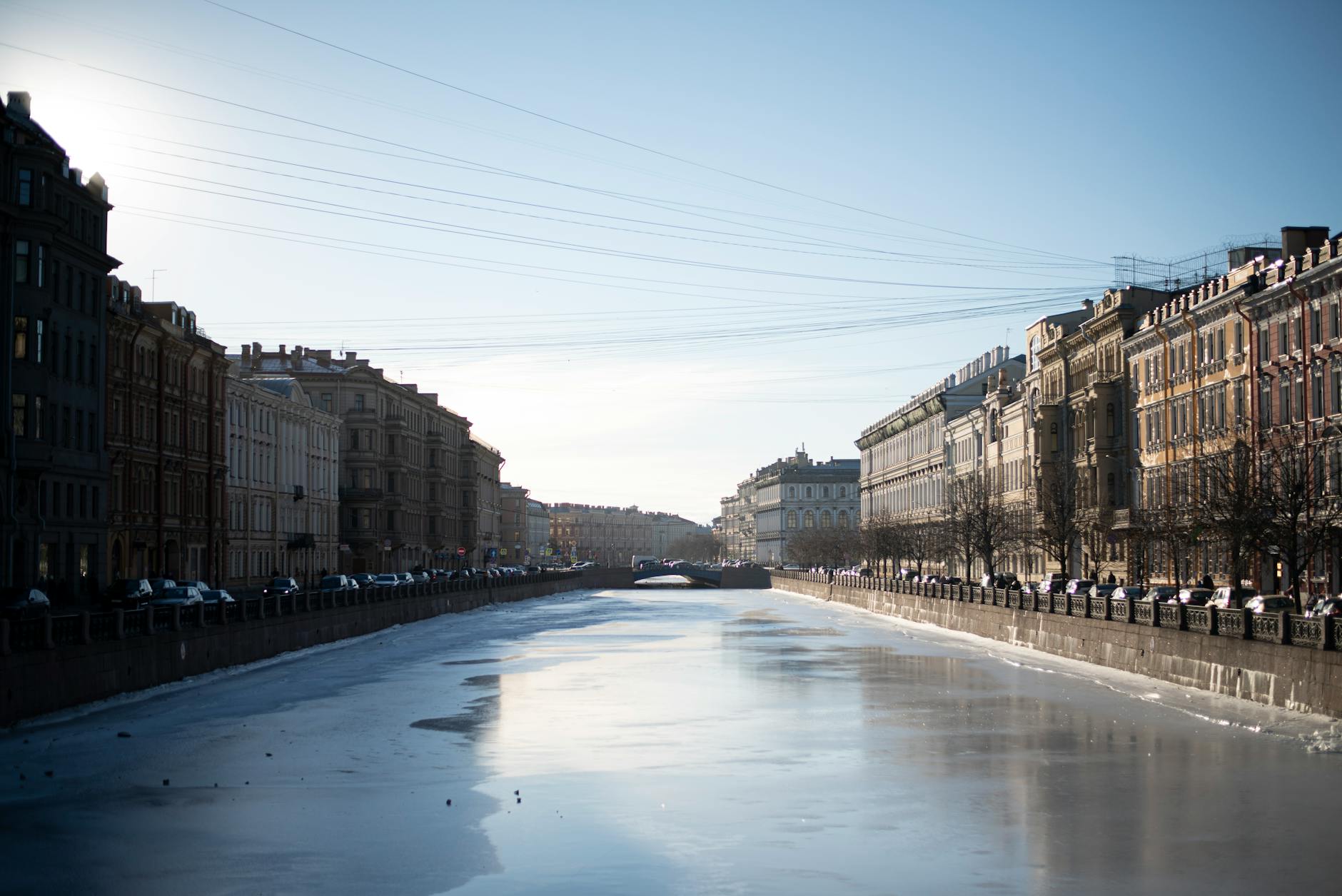 St. Petersburg Photo Guide: 9 Must-Visit Shots This Summer