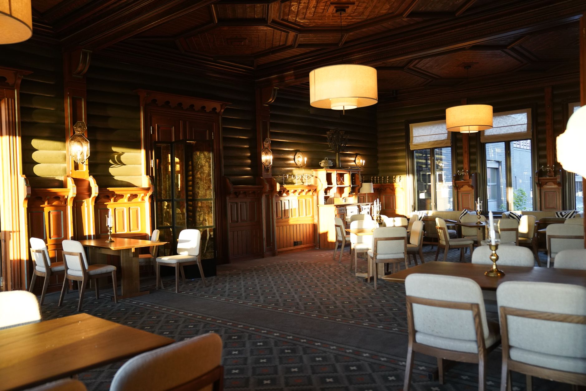 Palkin Historical Restaurant