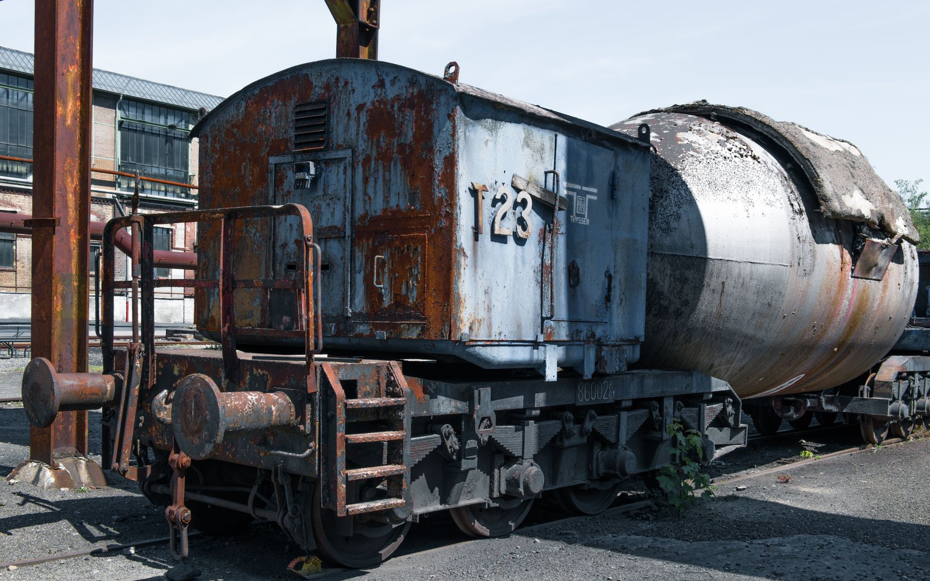 Main exhibition halls and locomotive highlights