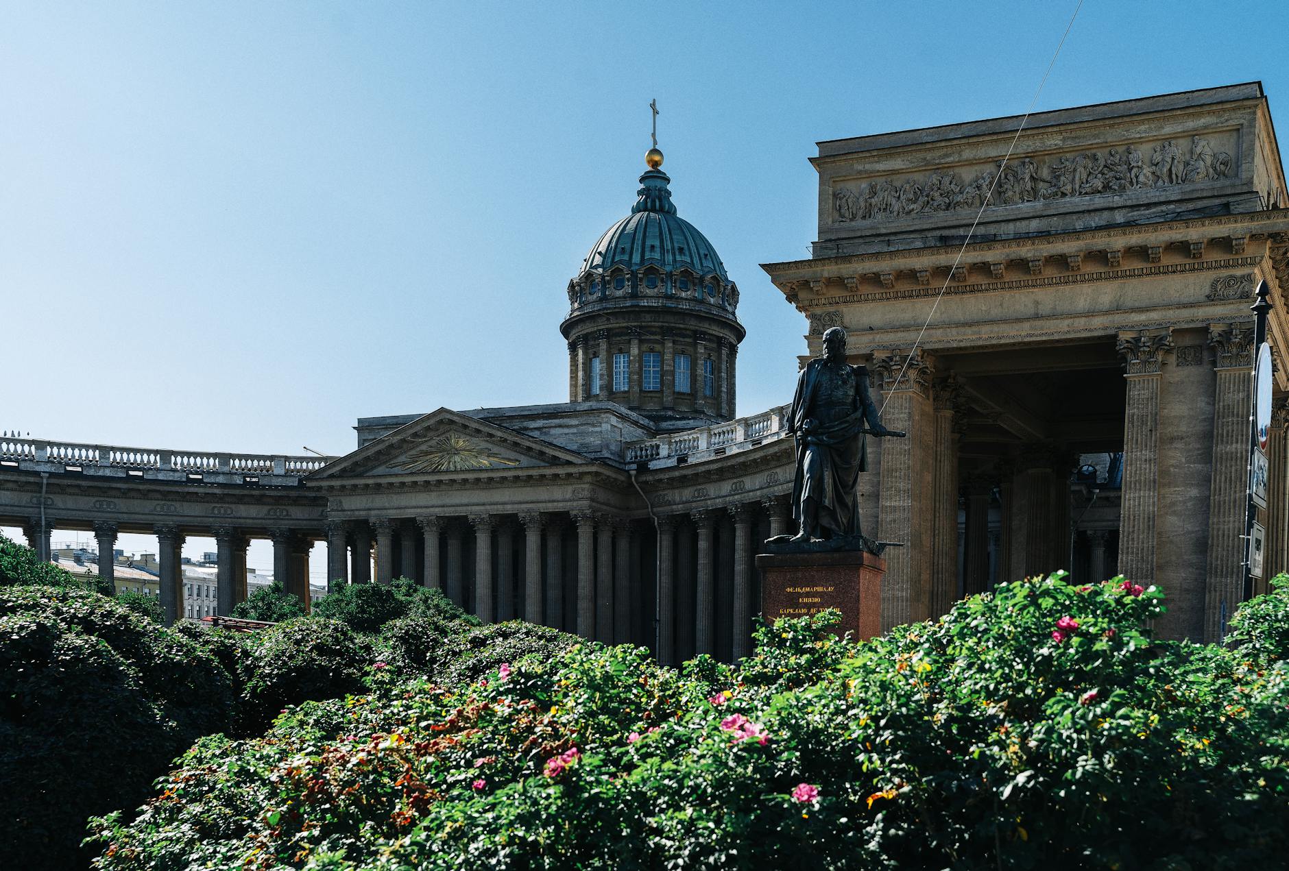 Seasonal Tips: When to Take a Free Tour