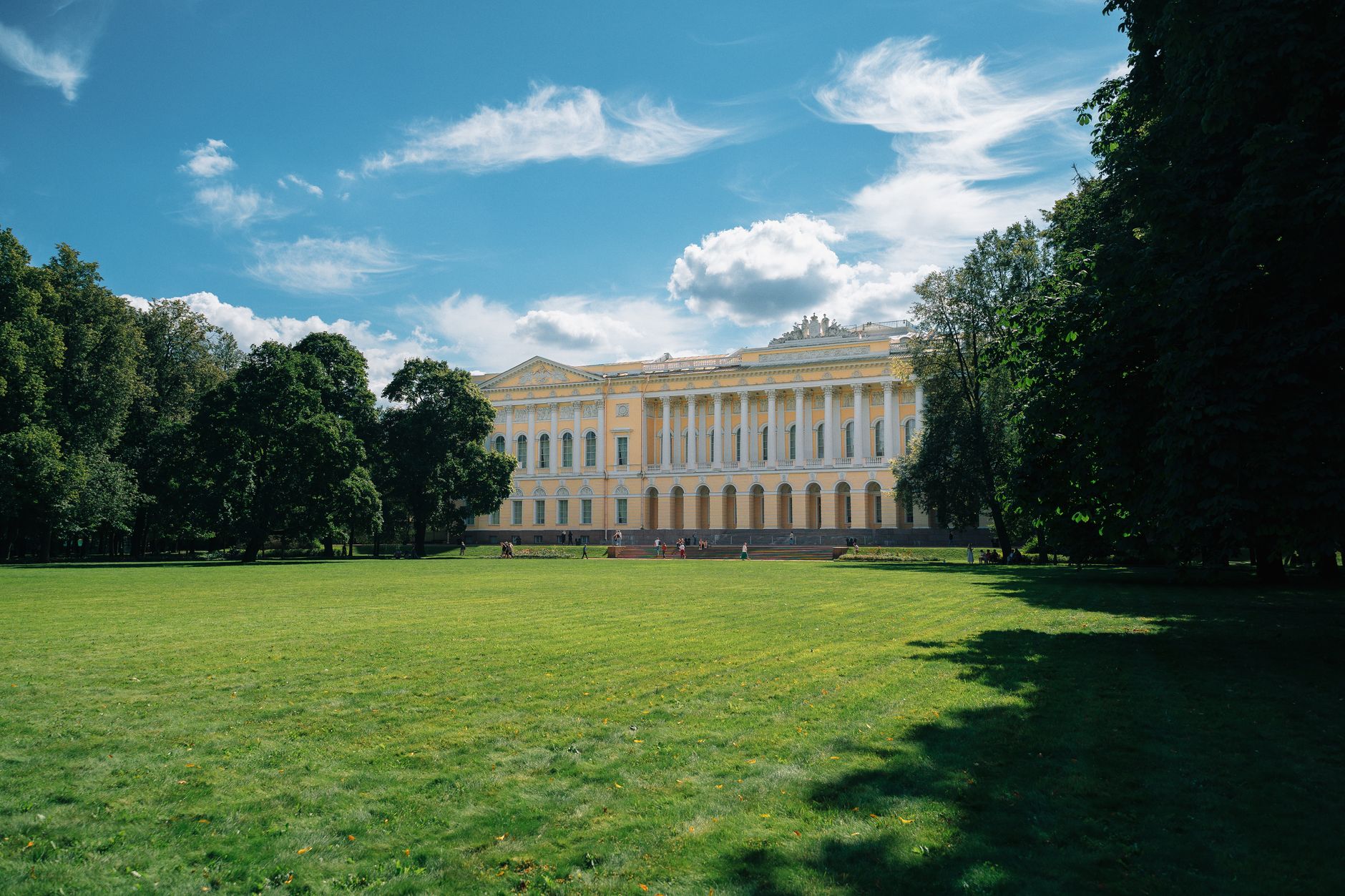 New Artist Studios Opening in the Obvodny Canal District