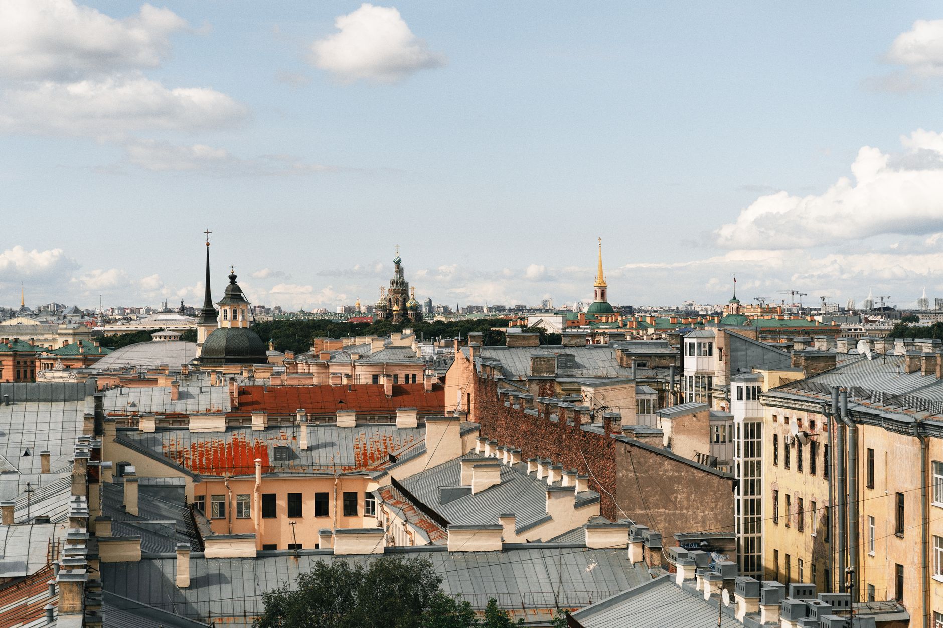 Saint Petersburg Travel Guide for Couples: Romantic Spots, Luxury Tips, and Itineraries