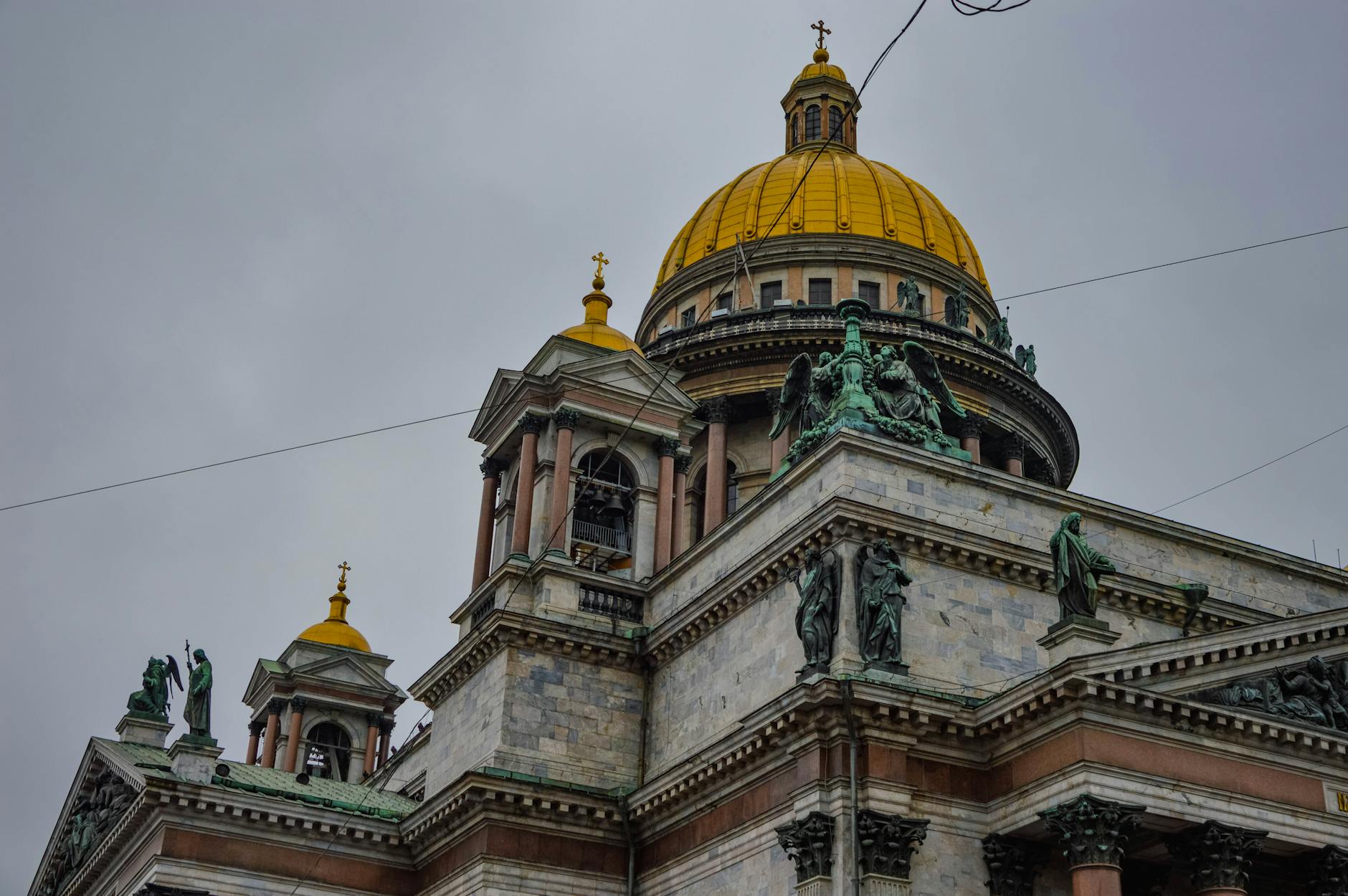 Why Saint Petersburg Beats Any Other Russian City for Couples