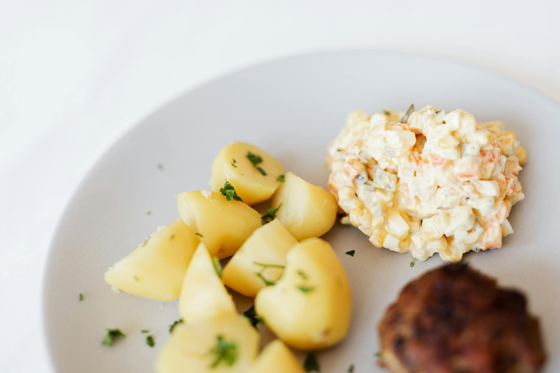 Traditional Russian Cuisine Without Breaking the Bank