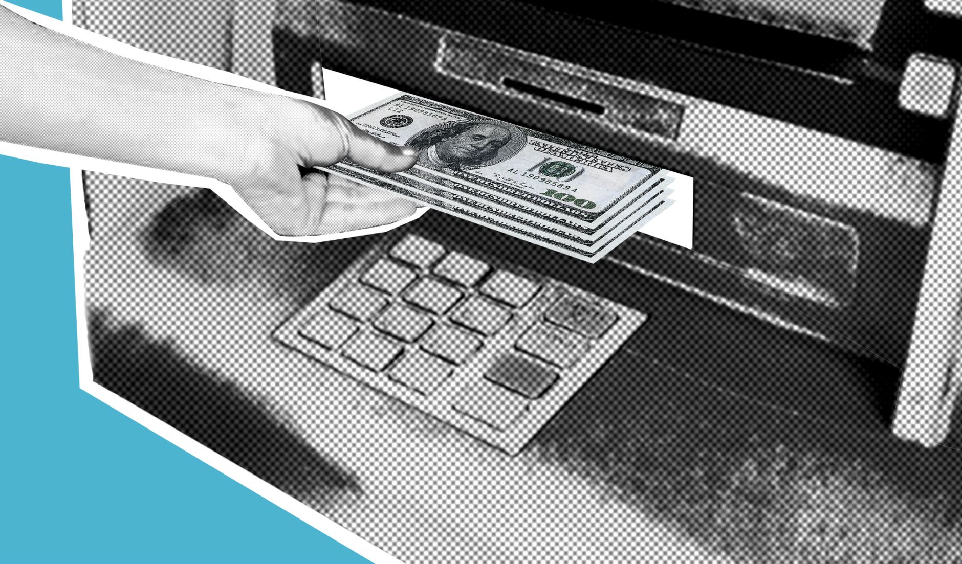 Банкомат показывает комиссию на экране до подтверждения операции