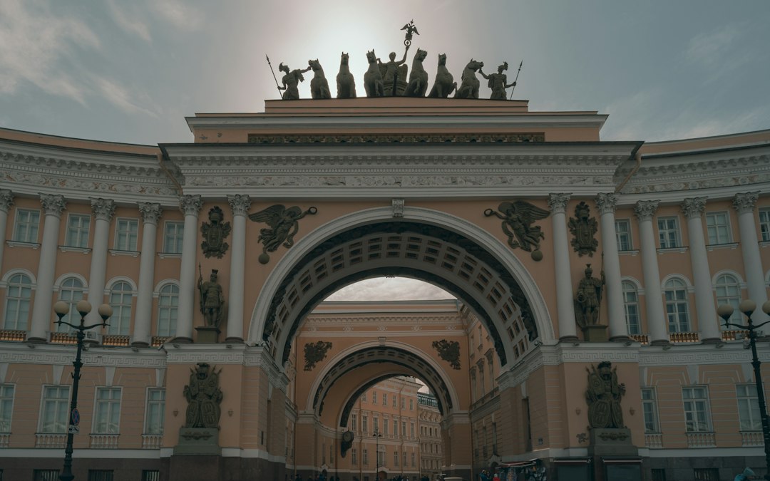 Дворцовая площадь зимой