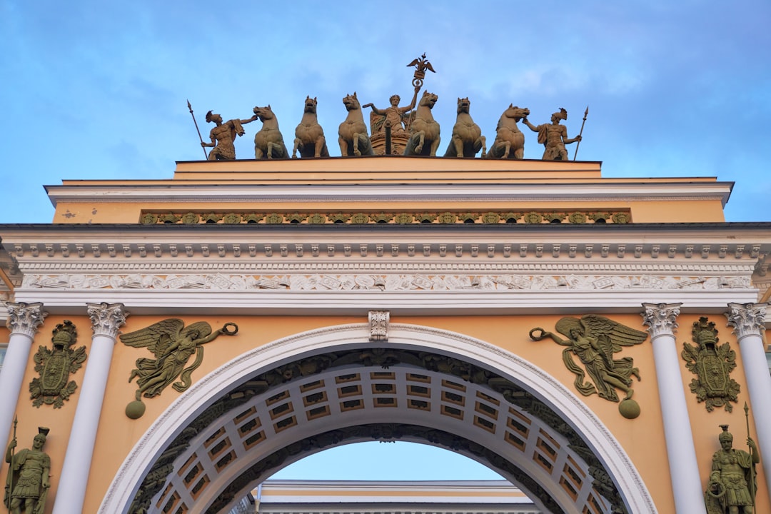 What free entry opportunities exist at the Museum of the Siege and Defence of Leningrad?