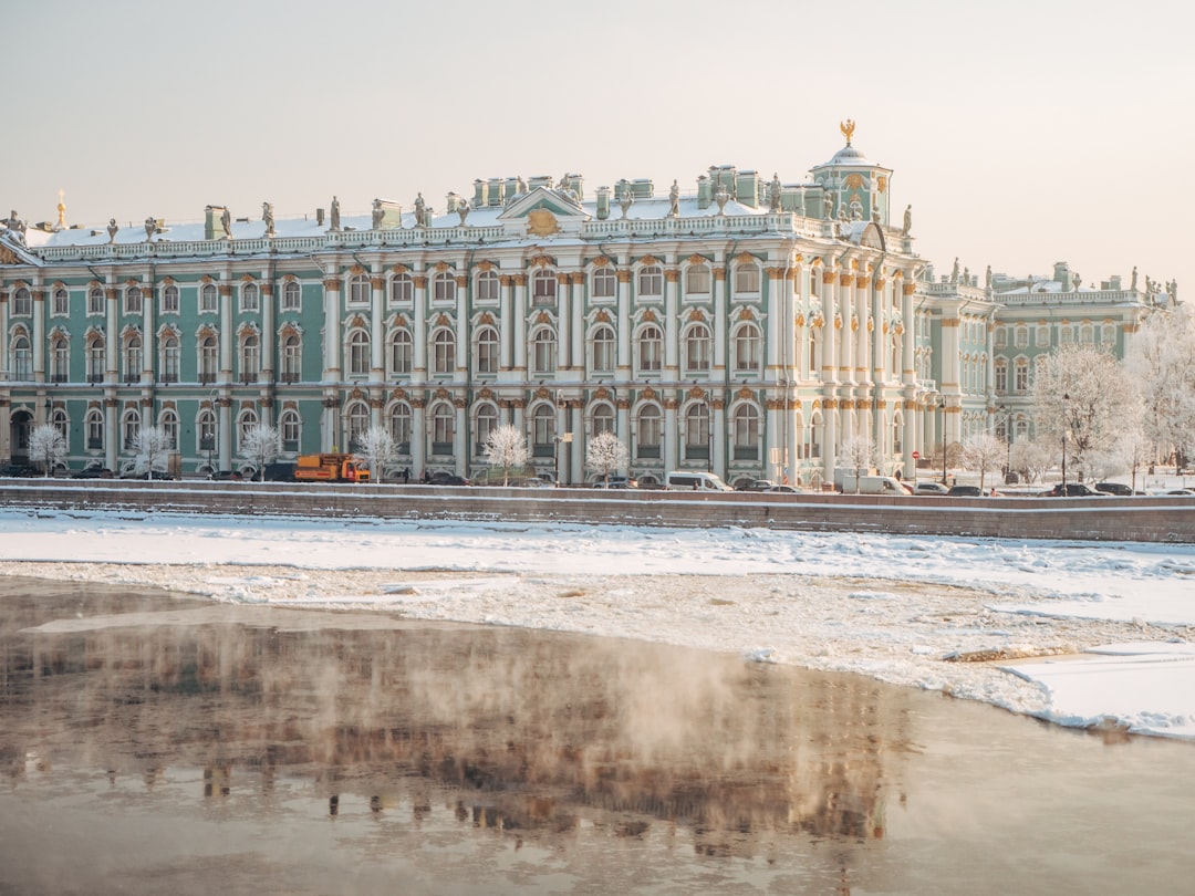 What are the key differences between Nevsky Prospekt's northern and southern sides?