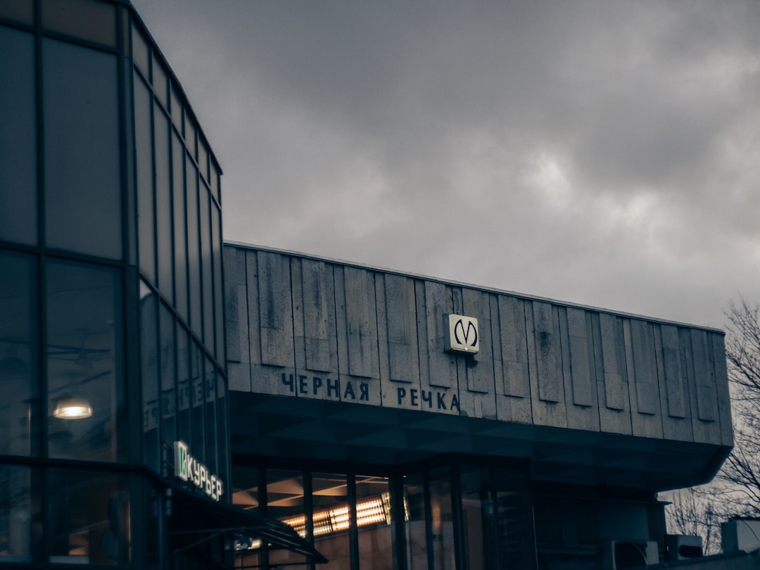 When is it open, and how do tickets work?