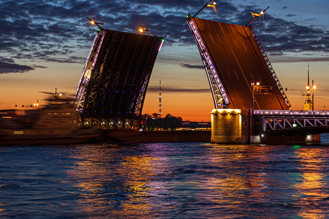 When Do the Drawbridges Open at Night?