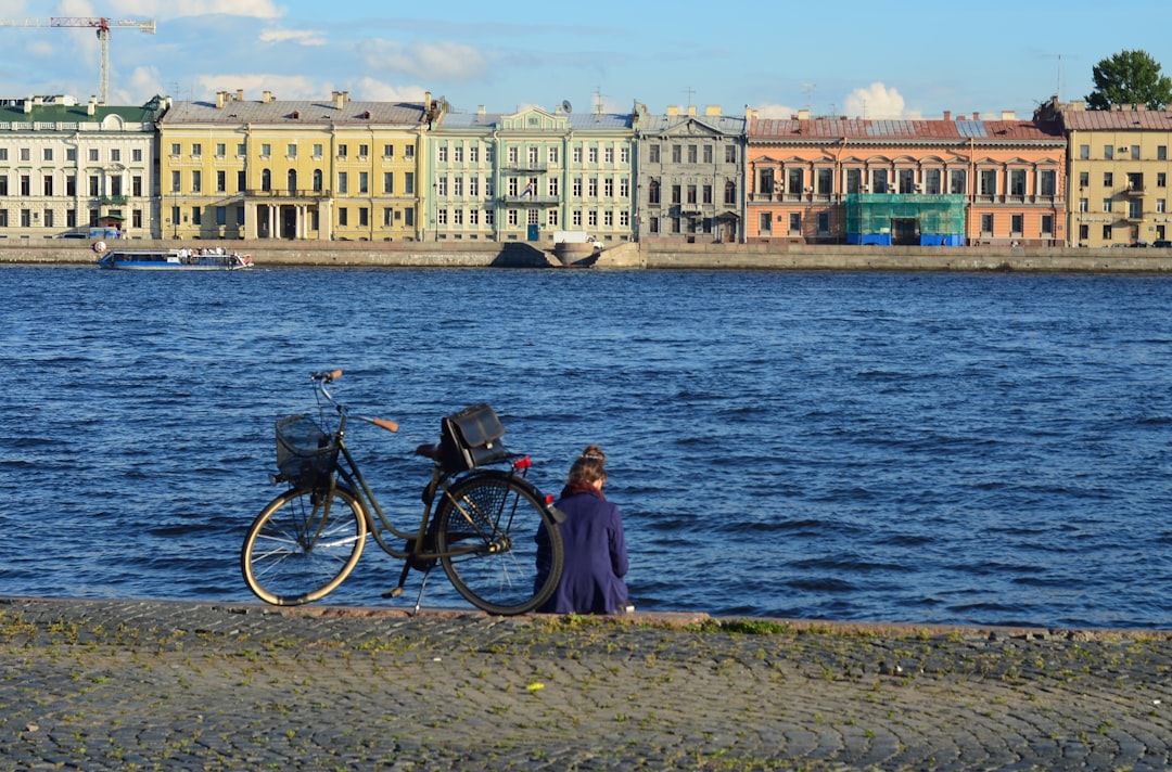 How does the Piter Pass help visitors arriving from Istanbul, Belgrade and Dubai?