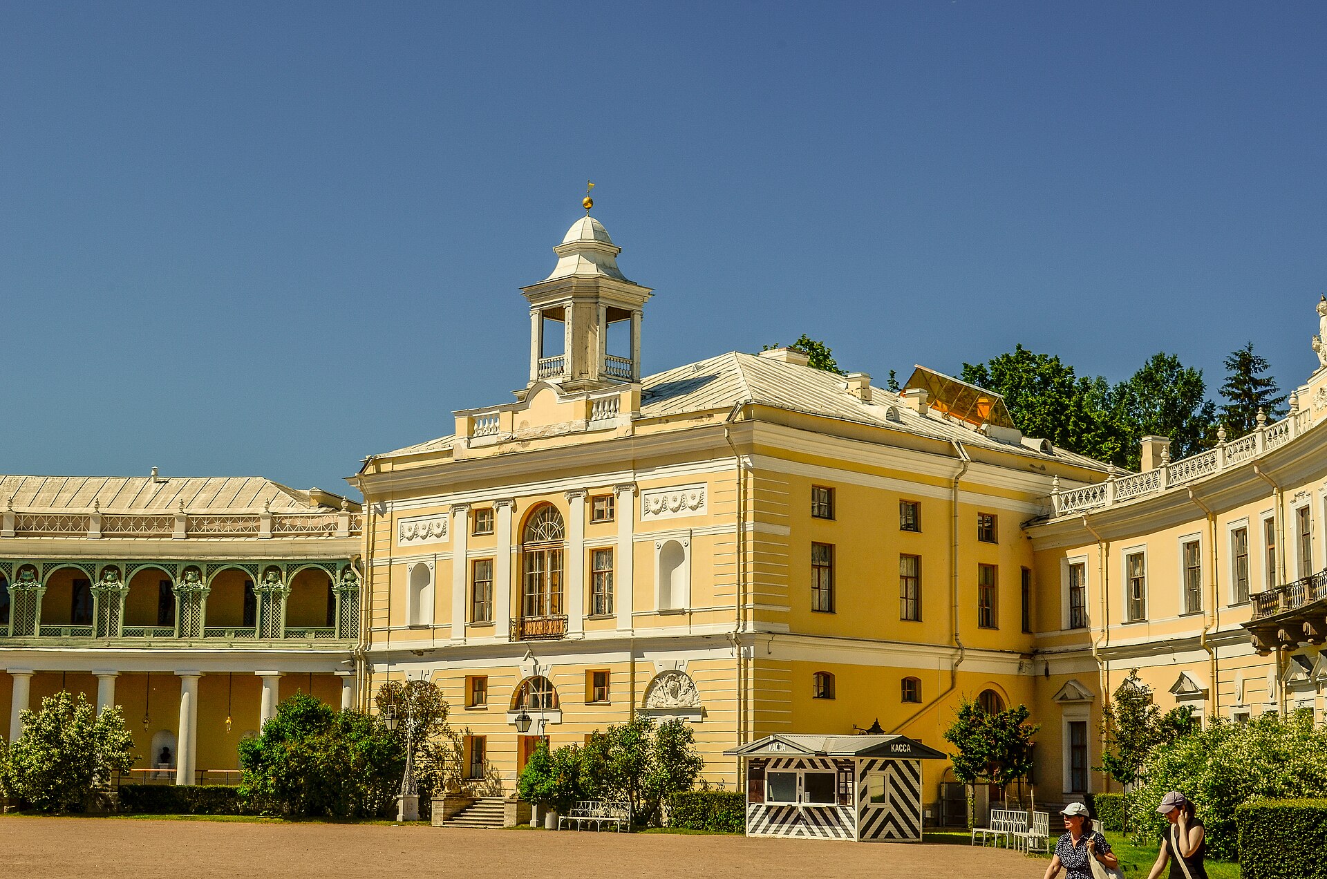 Pavlovsk Palace facade