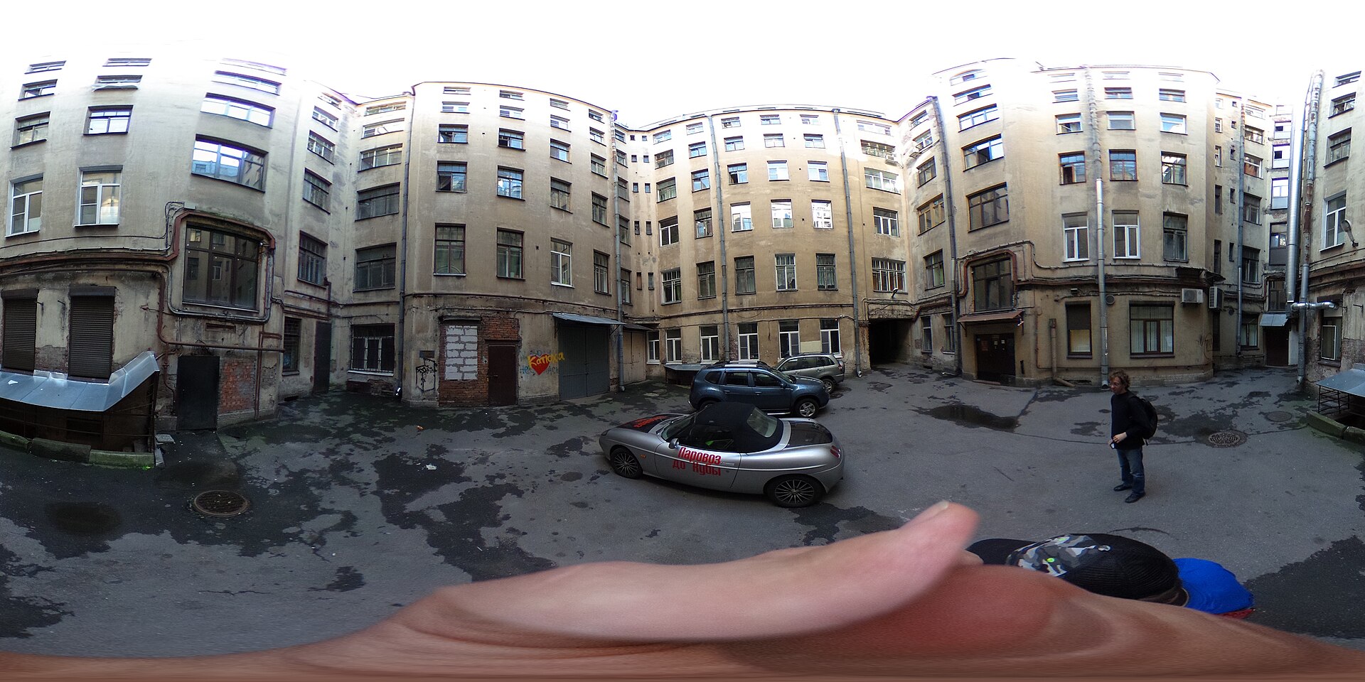 Liteyny courtyard-well